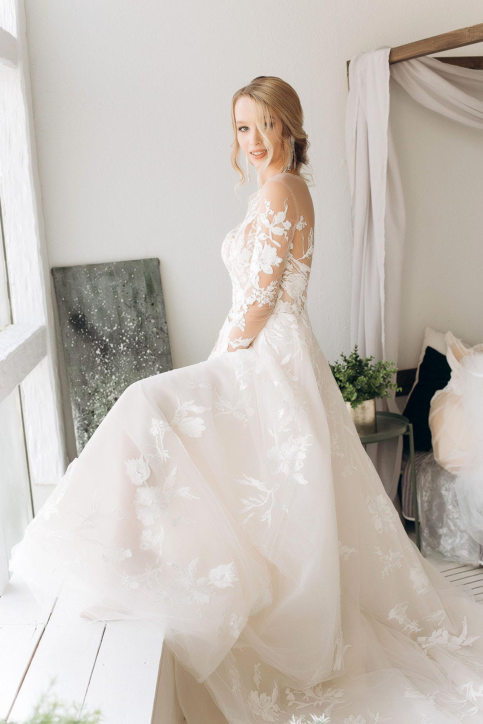 Модель для предметной съемки Яна Г. Москва| Sale Easy