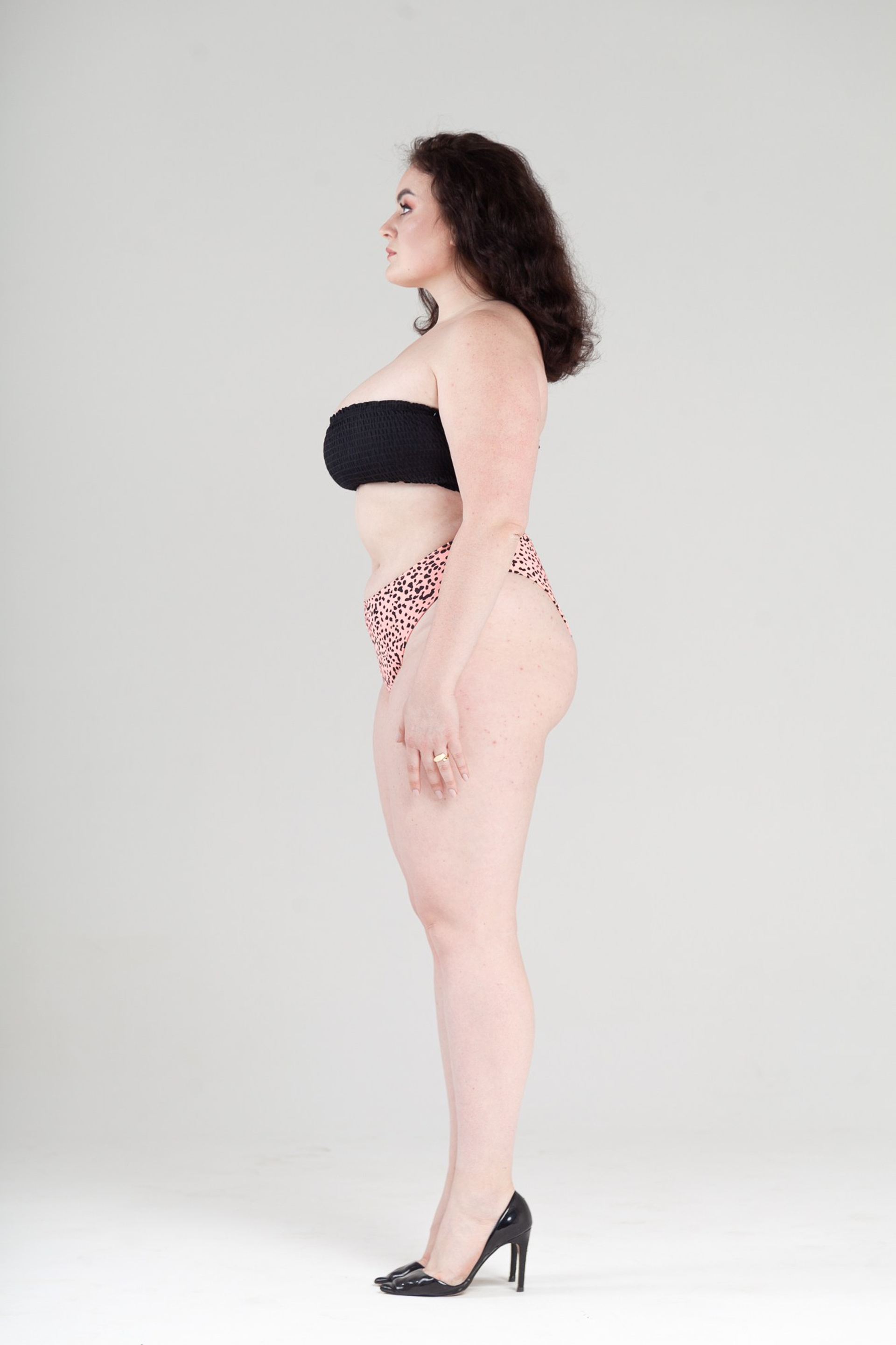 Модель plus size для предметной съемки Наталья И. Москва | Sale Easy