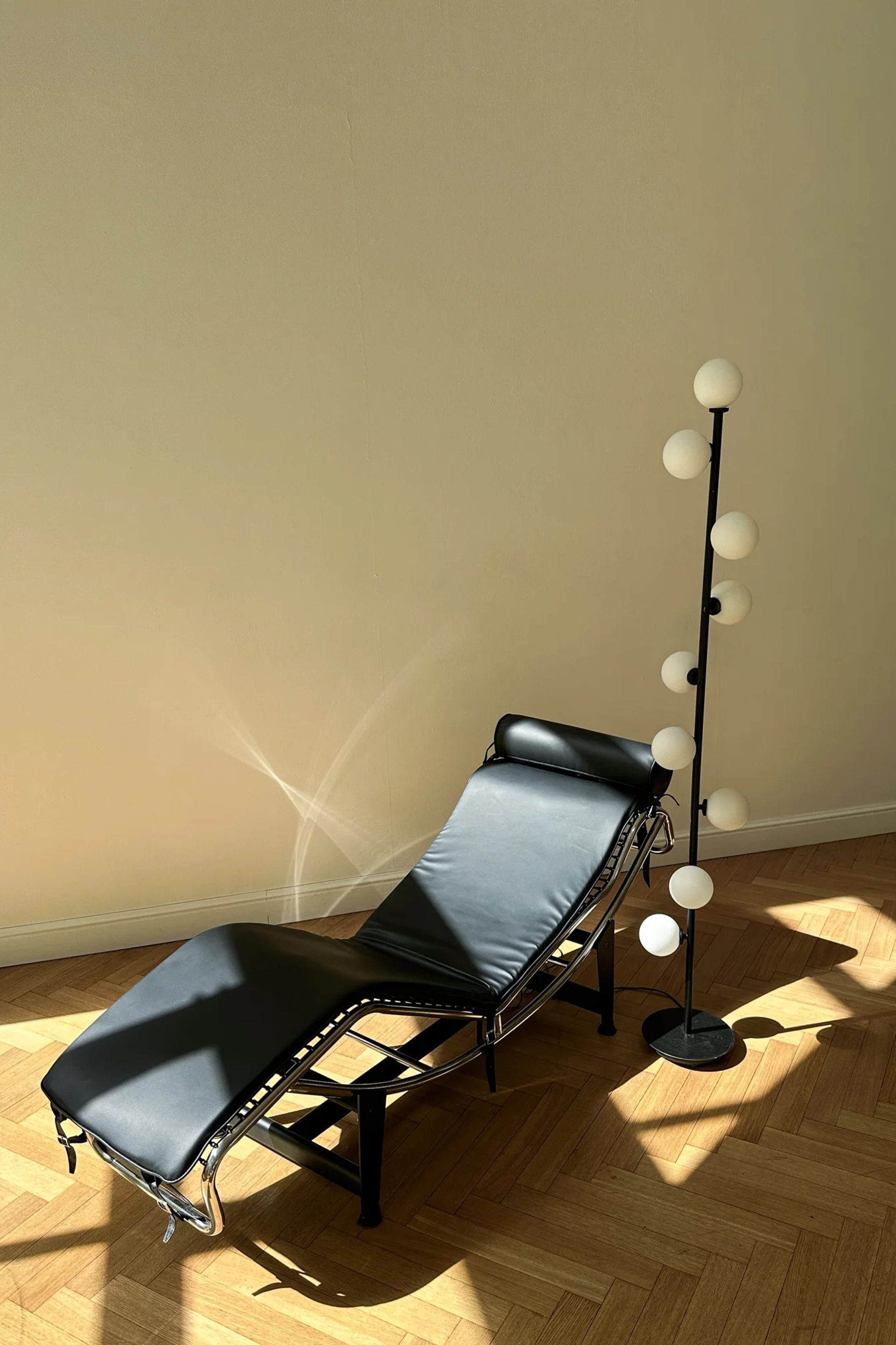 Студия Base — Зал BANG для предметной съемки Москва|Sale Easy