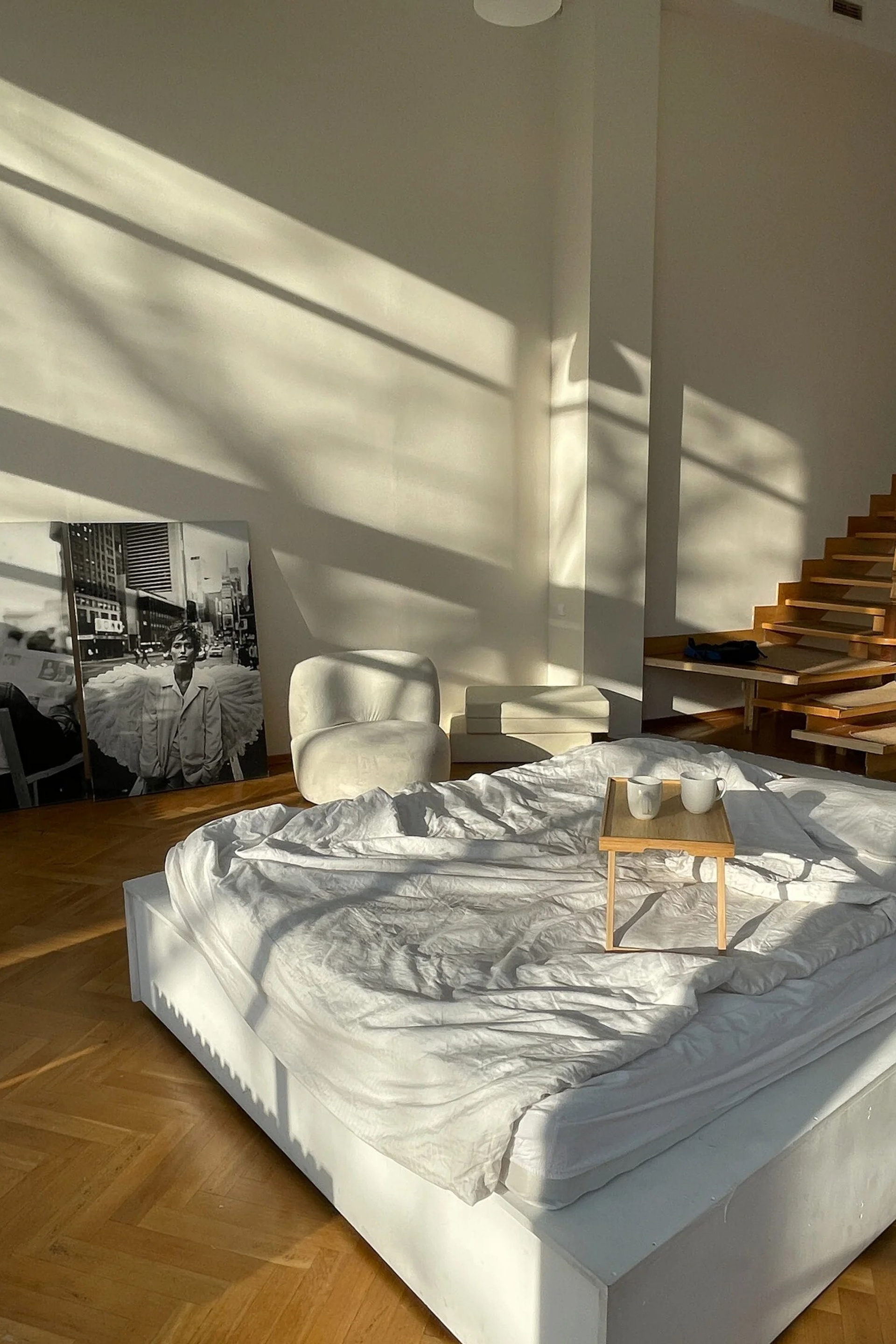 Студия Base — Зал AIR для предметной съемки Москва|Sale Easy