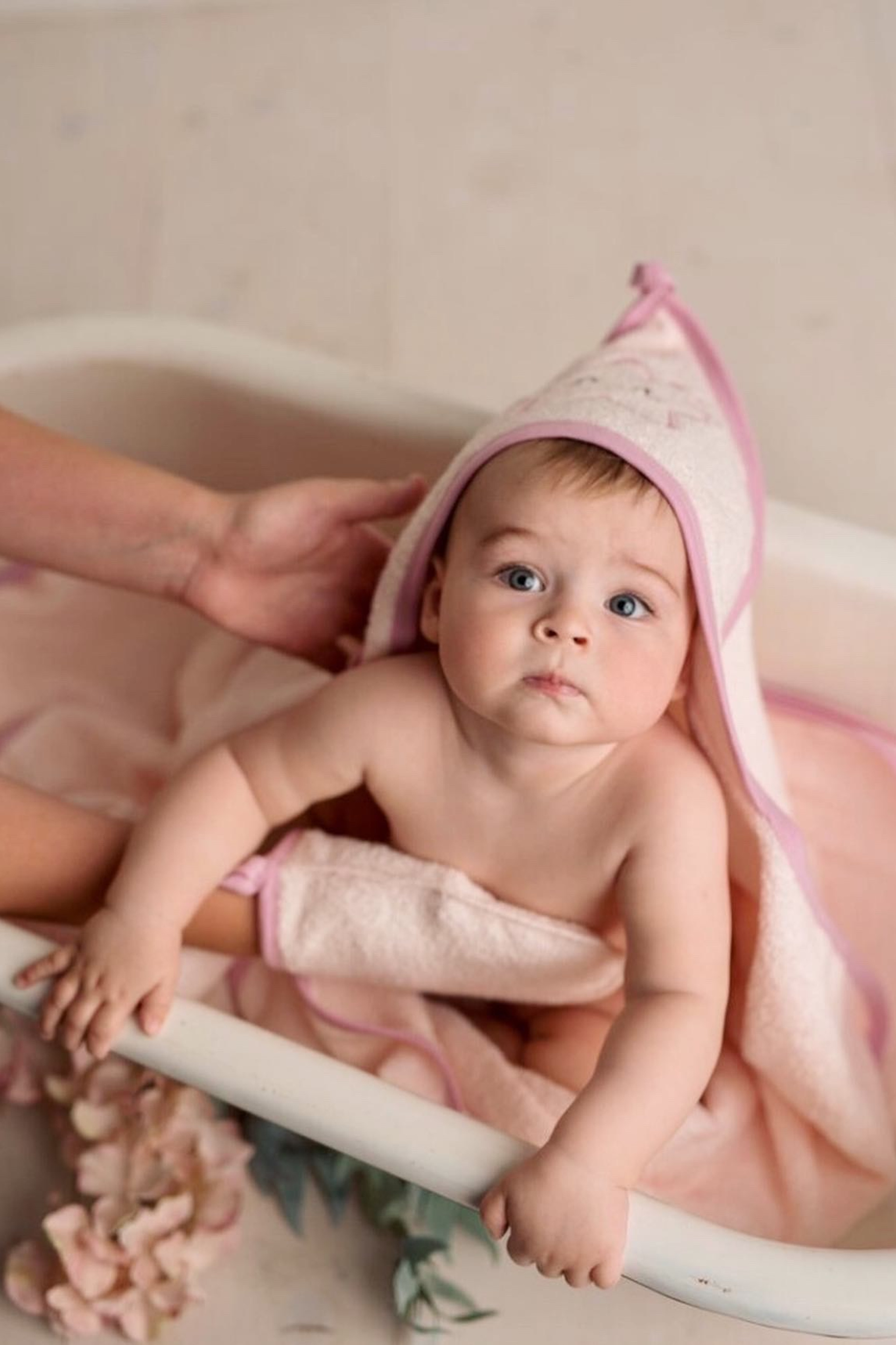 Модель девочка для предметной съемки Самира Казань| Sale Easy