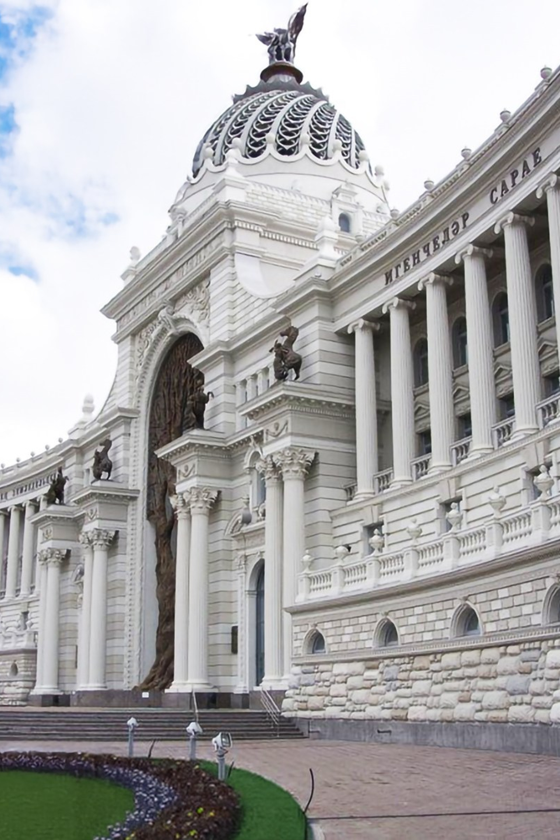 Локация Казань стрит Дворец земледельцев для предм. съемки |Sale Easy