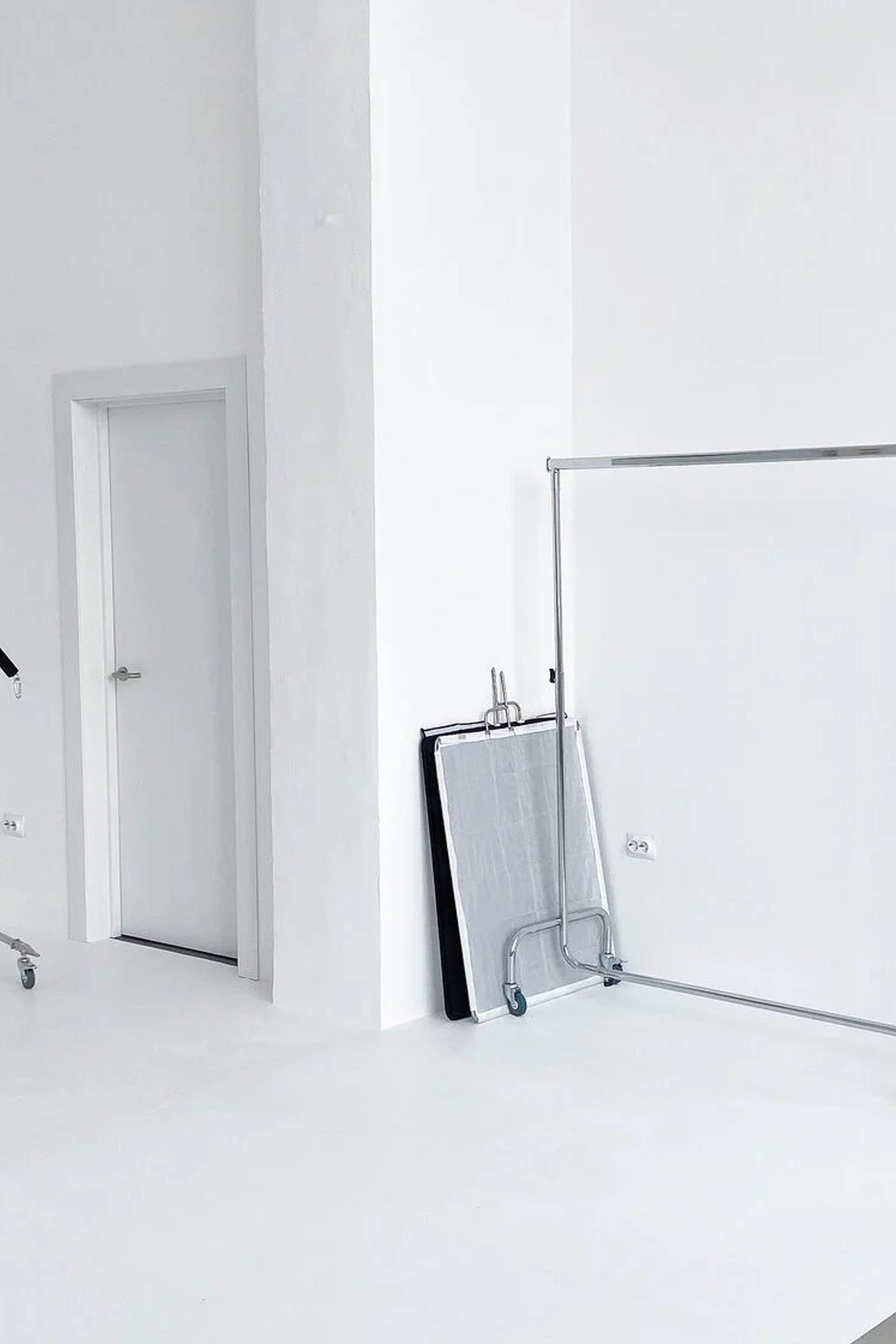 Студия 2.8 — Зал AIR для предметной съемки НН|Sale Easy