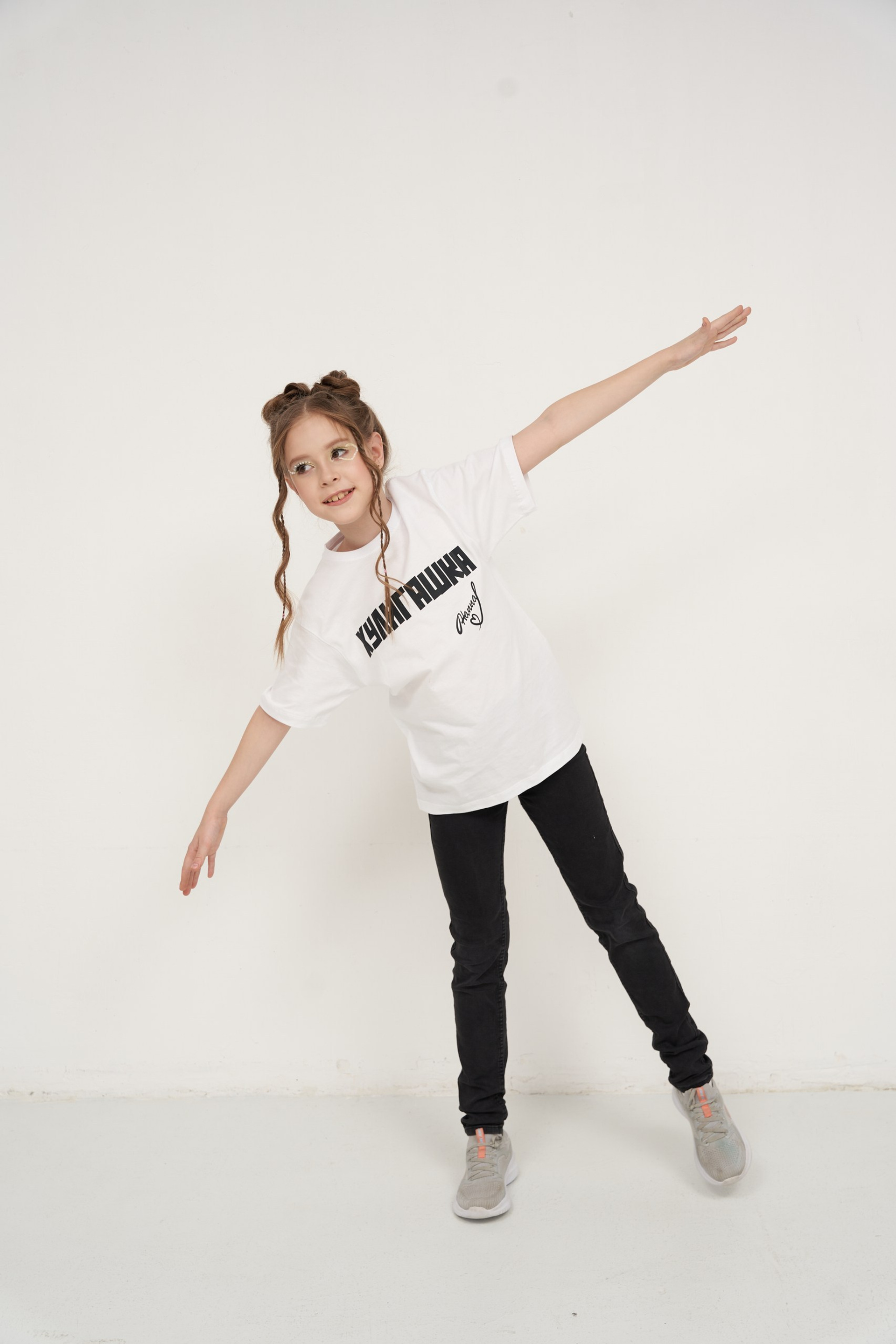 Модель девочка для предметной съемки Екатерина  Ш  Новгород|Sale Easy