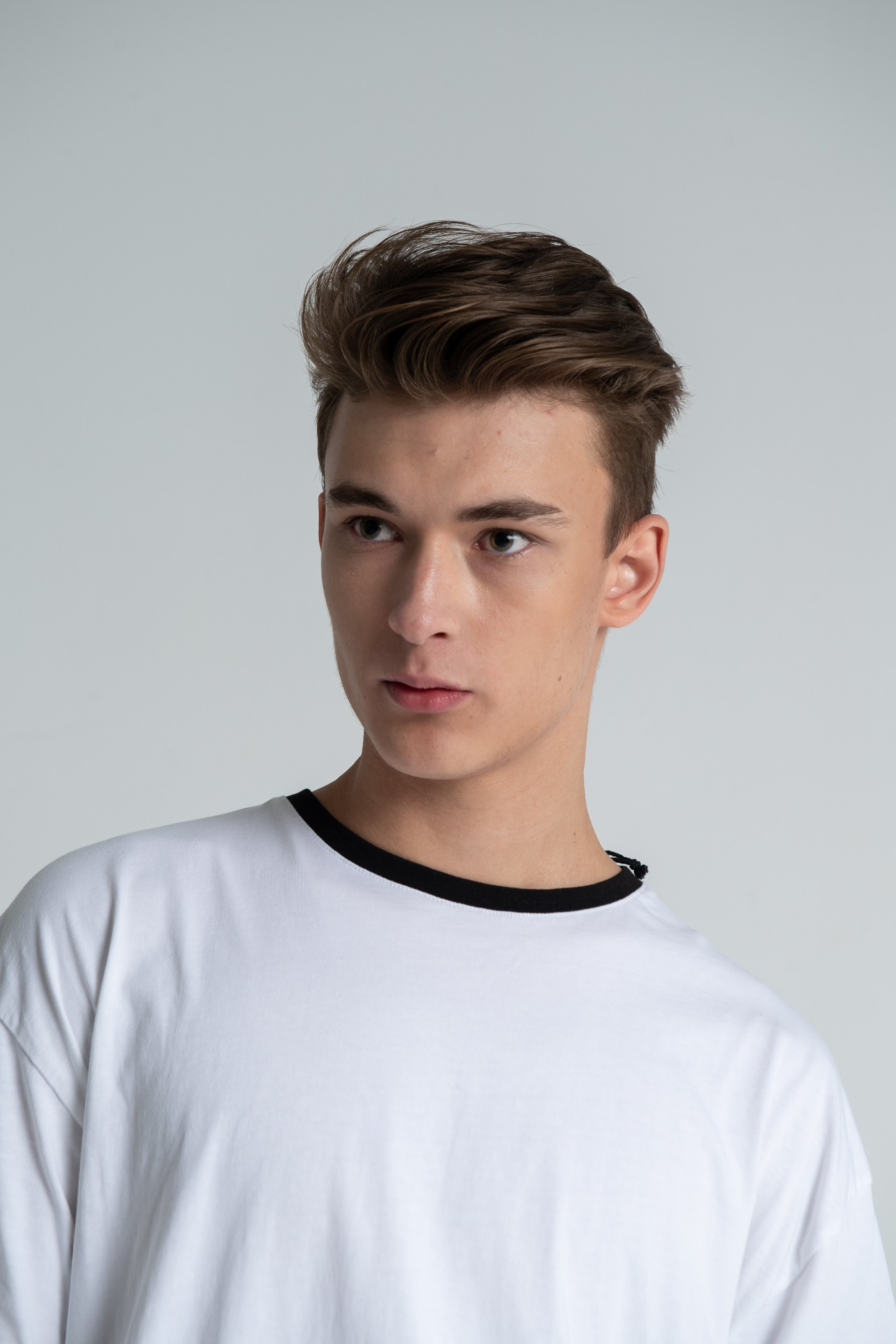 Модель для предметной съемки Александр Б Москва | Sale Easy