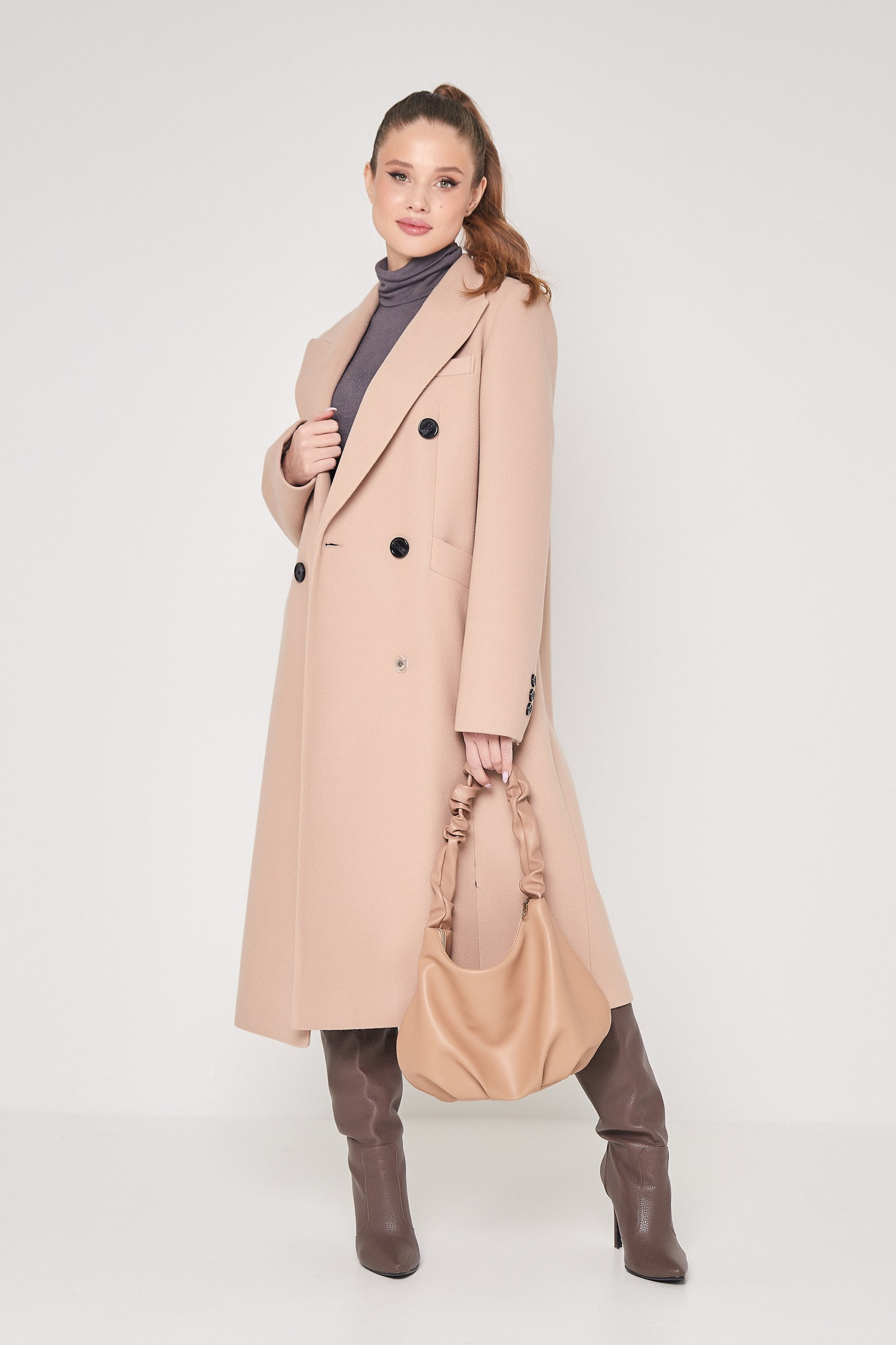 Модель для съемки фото для маркетплейса Эльмира Москва | Sale Easy