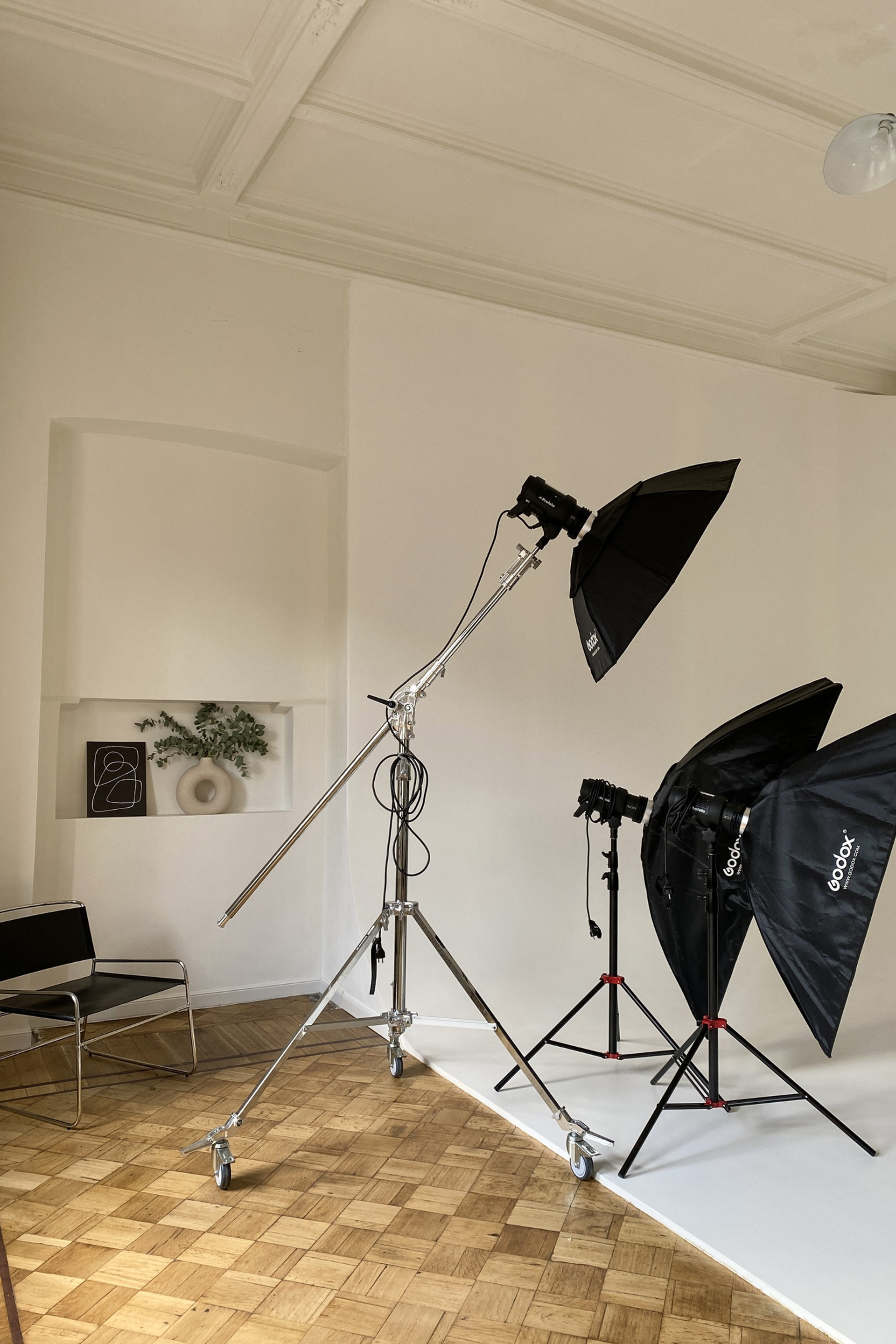 Студия BEDFORD STUDIO — зал 1 для предм. съемки С.-Пб|Sale Easy