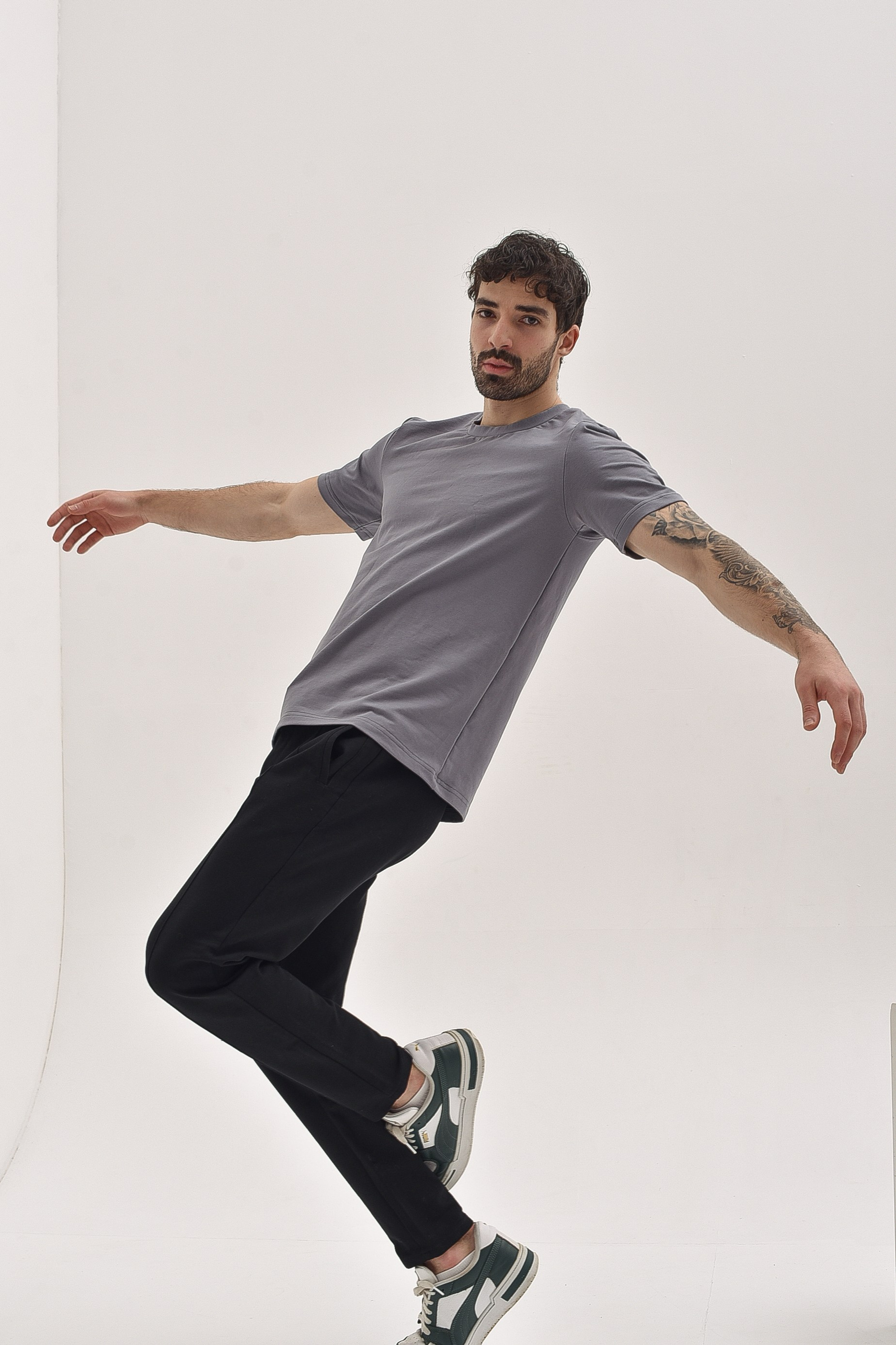 Модель для предметной съемки Айман Казань| Sale Easy