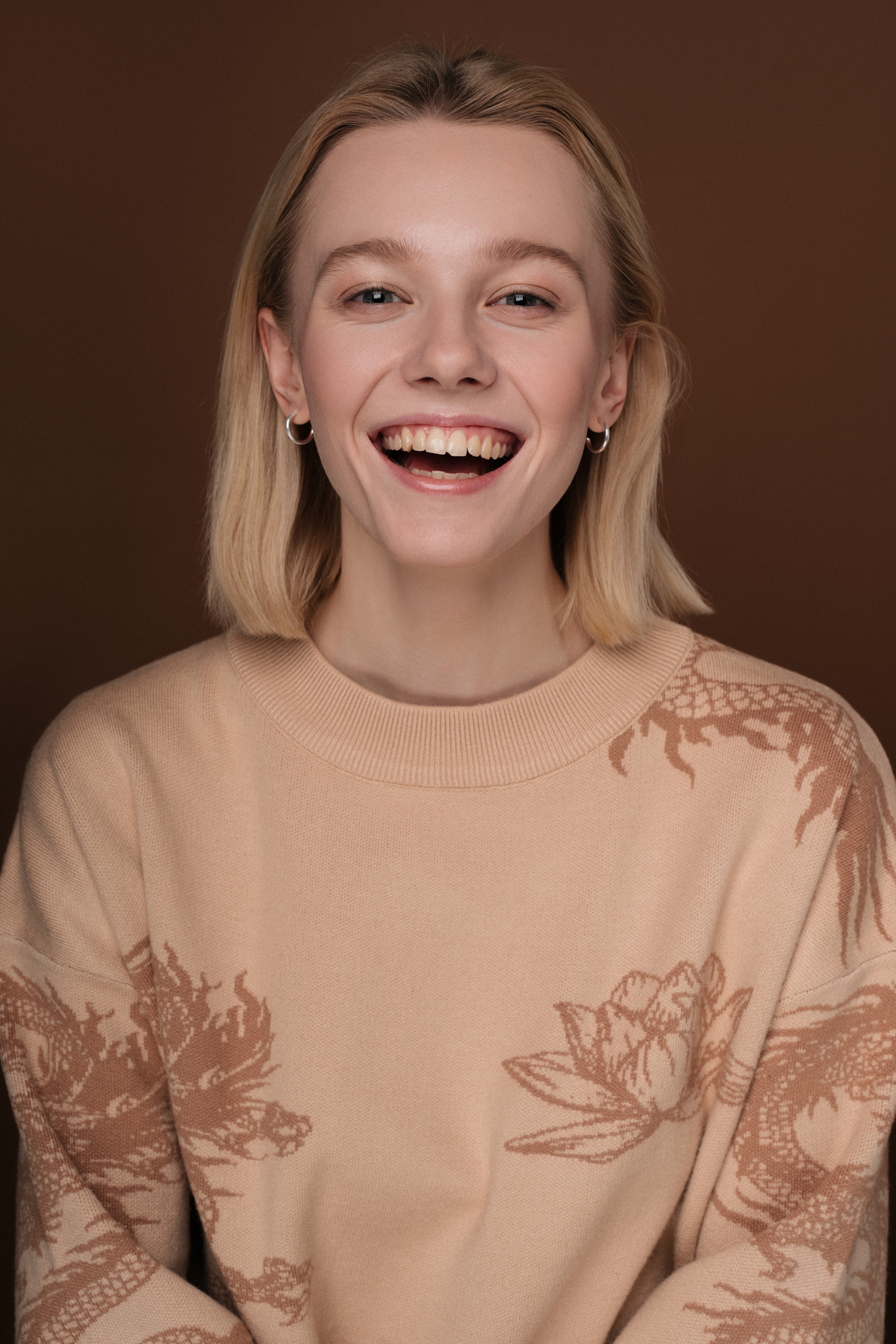 Модель для предметной съемки Александра А Москва| Sale Easy