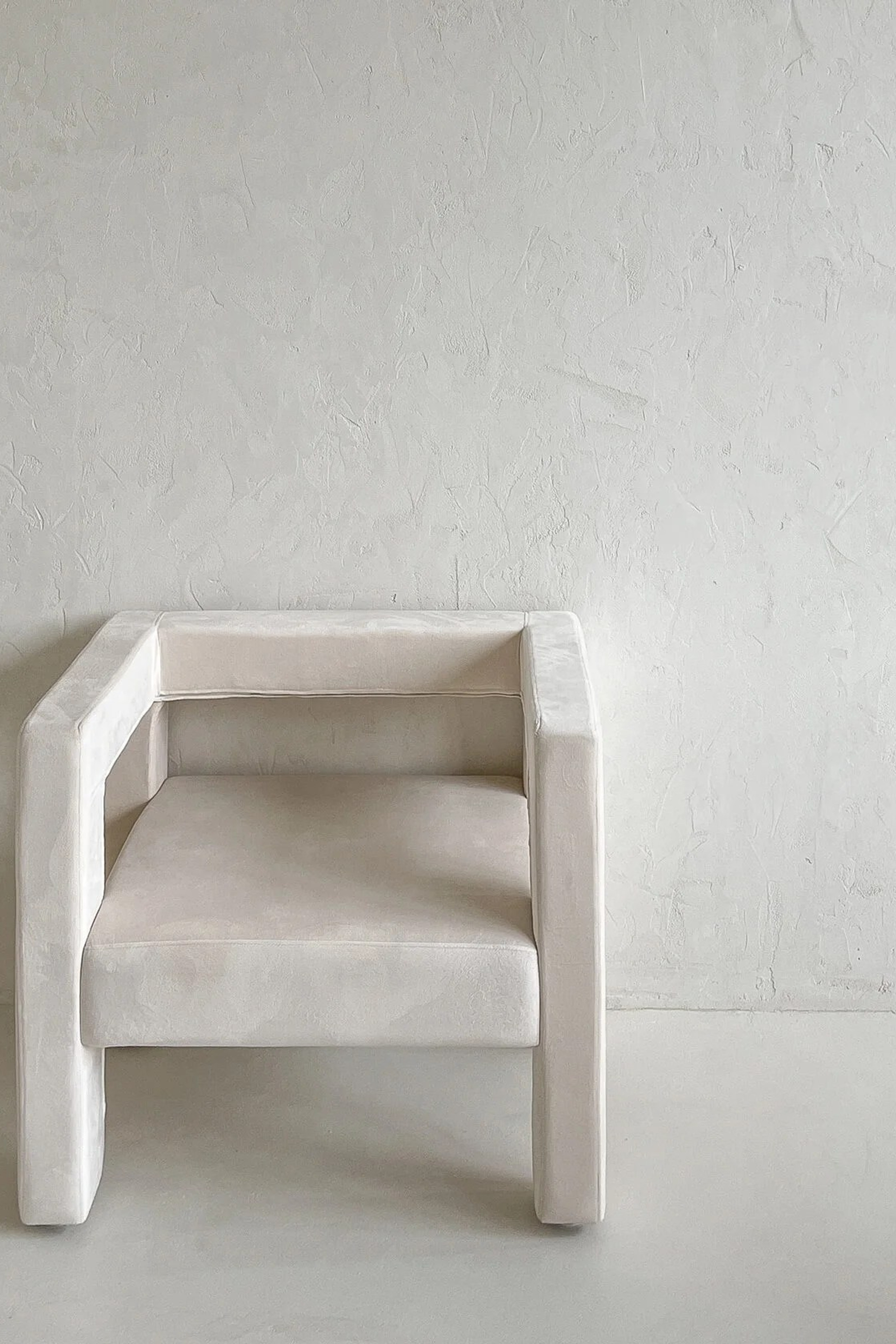 Студия Base — Зал SHELL для предметной съемки Москва|Sale Easy