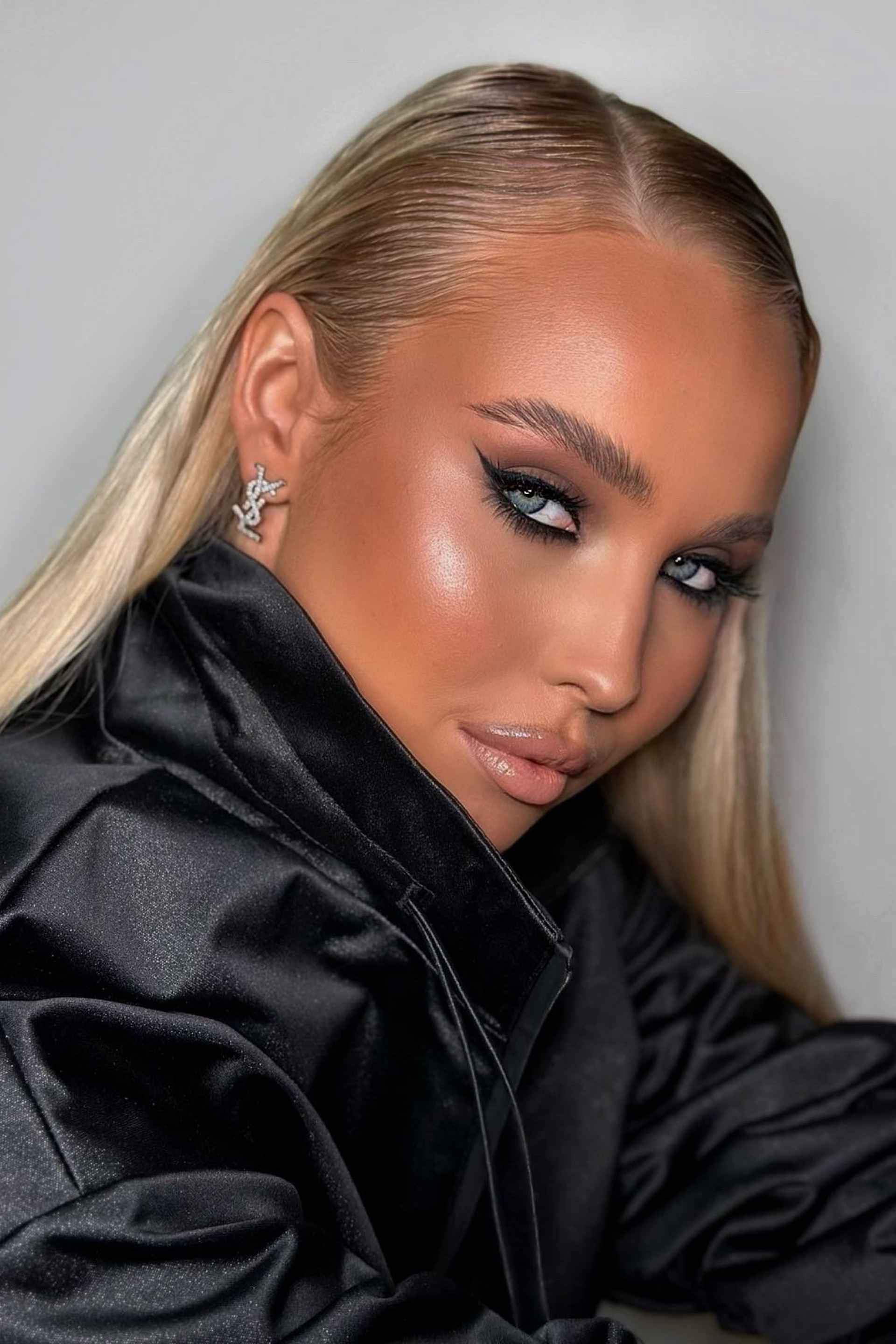 Модель для предметной съемки Анна Т. Казань| Sale Easy