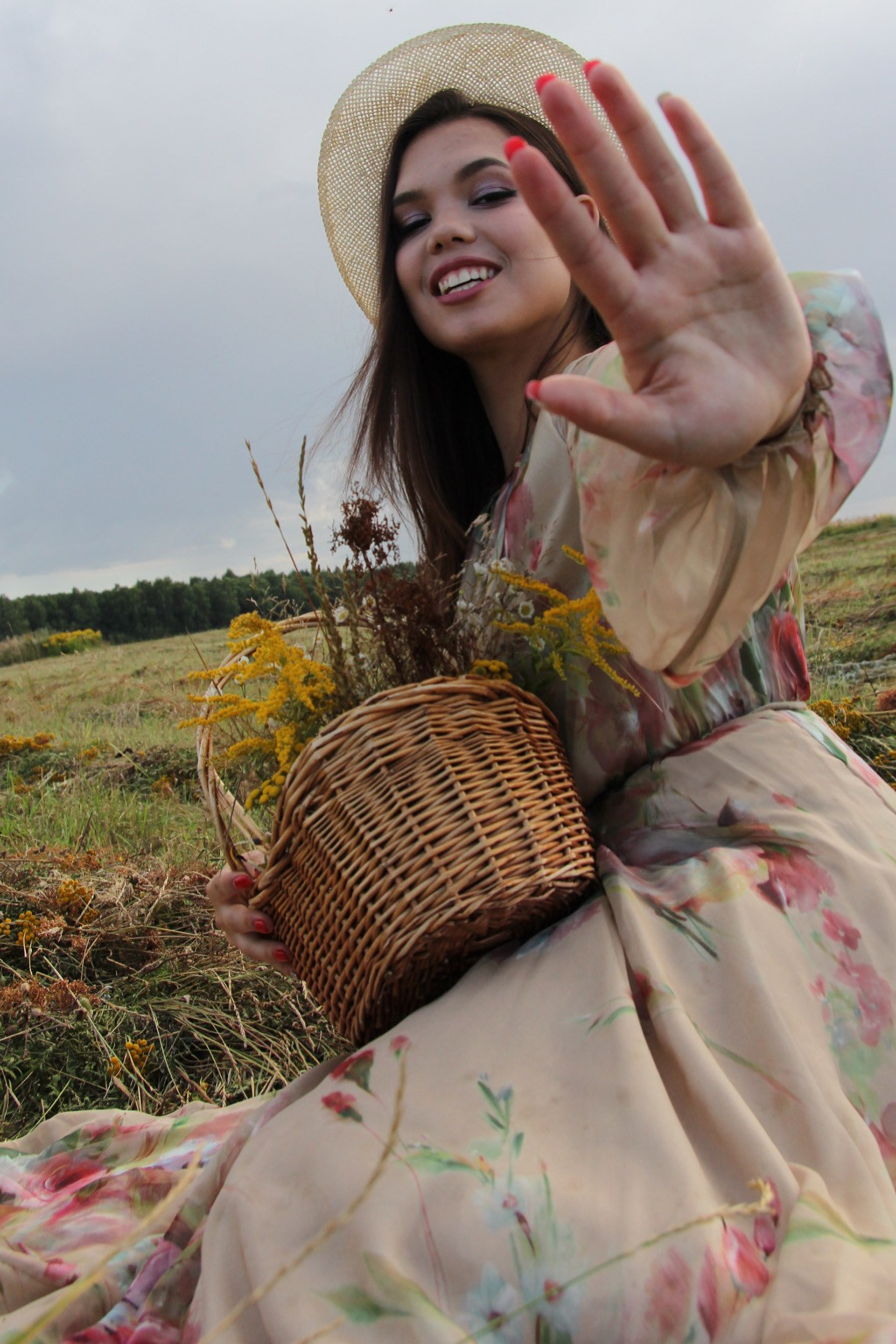 Модель plus size для предметной съемки Юлия Е. Москва | Sale Easy