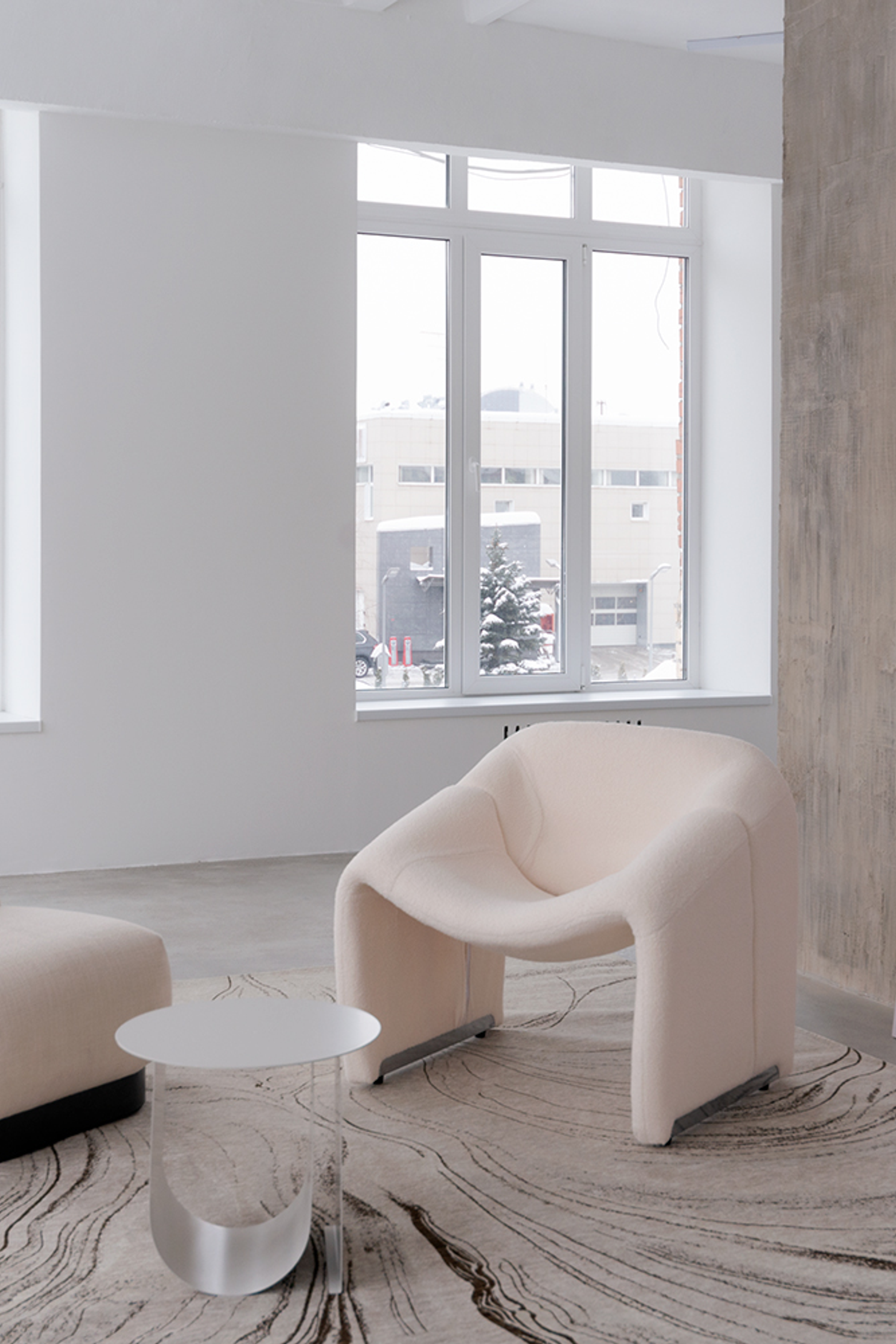 CROSS  — Room № 206