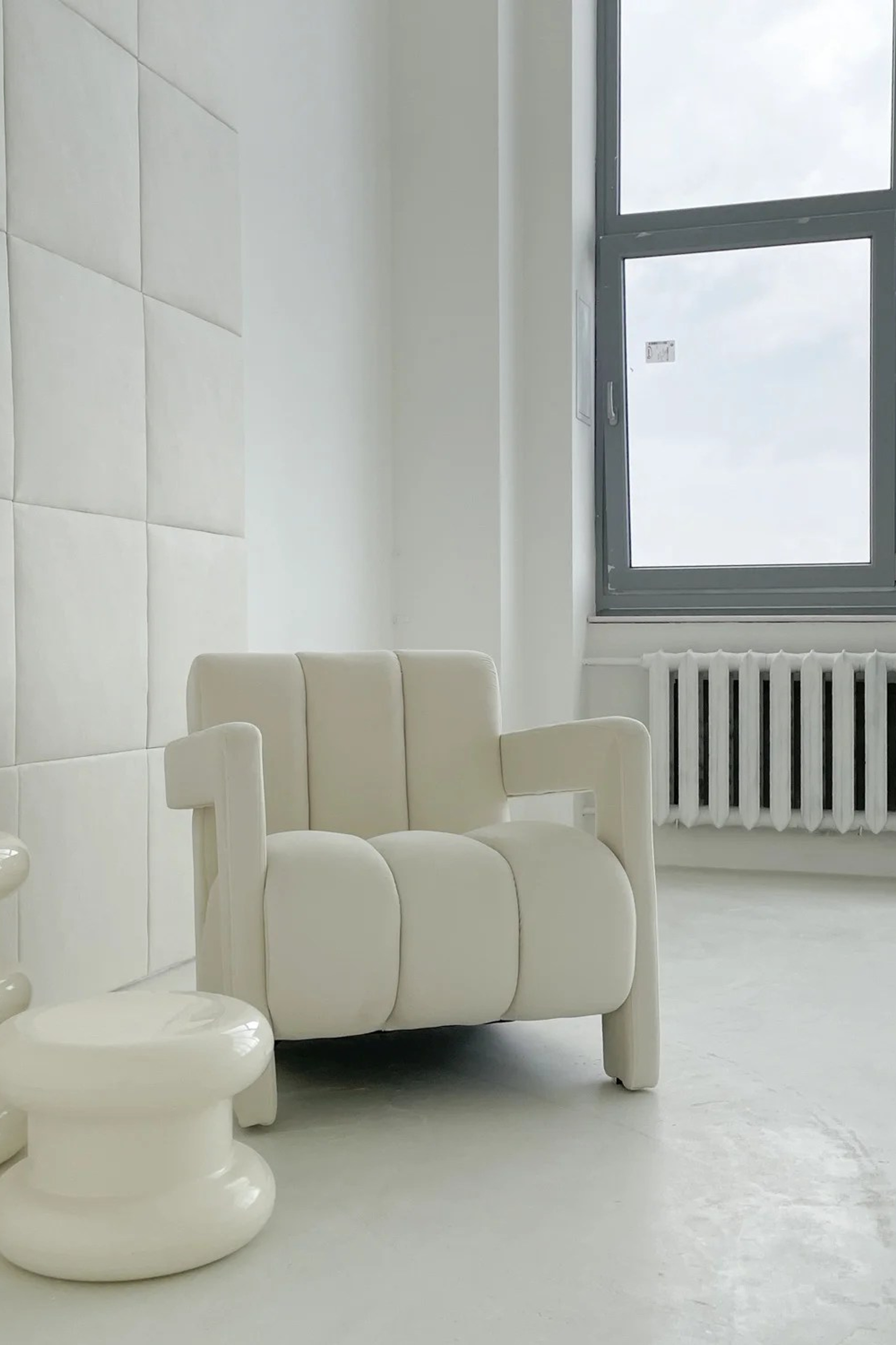 Студия Base — Зал CLOUD для предметной съемки Москва|Sale Easy