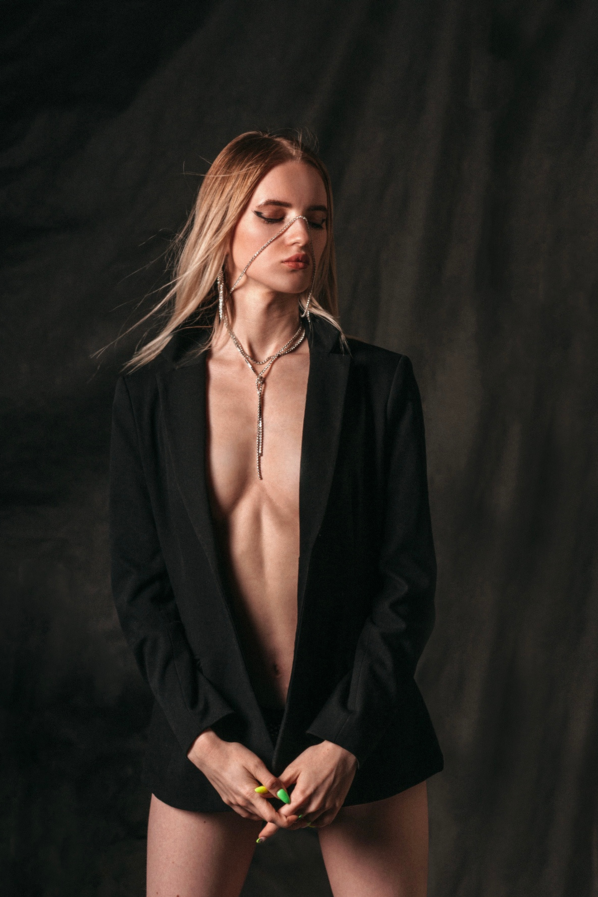 Модель для предметной съемки Анна М Н.Новгород |Sale Easy