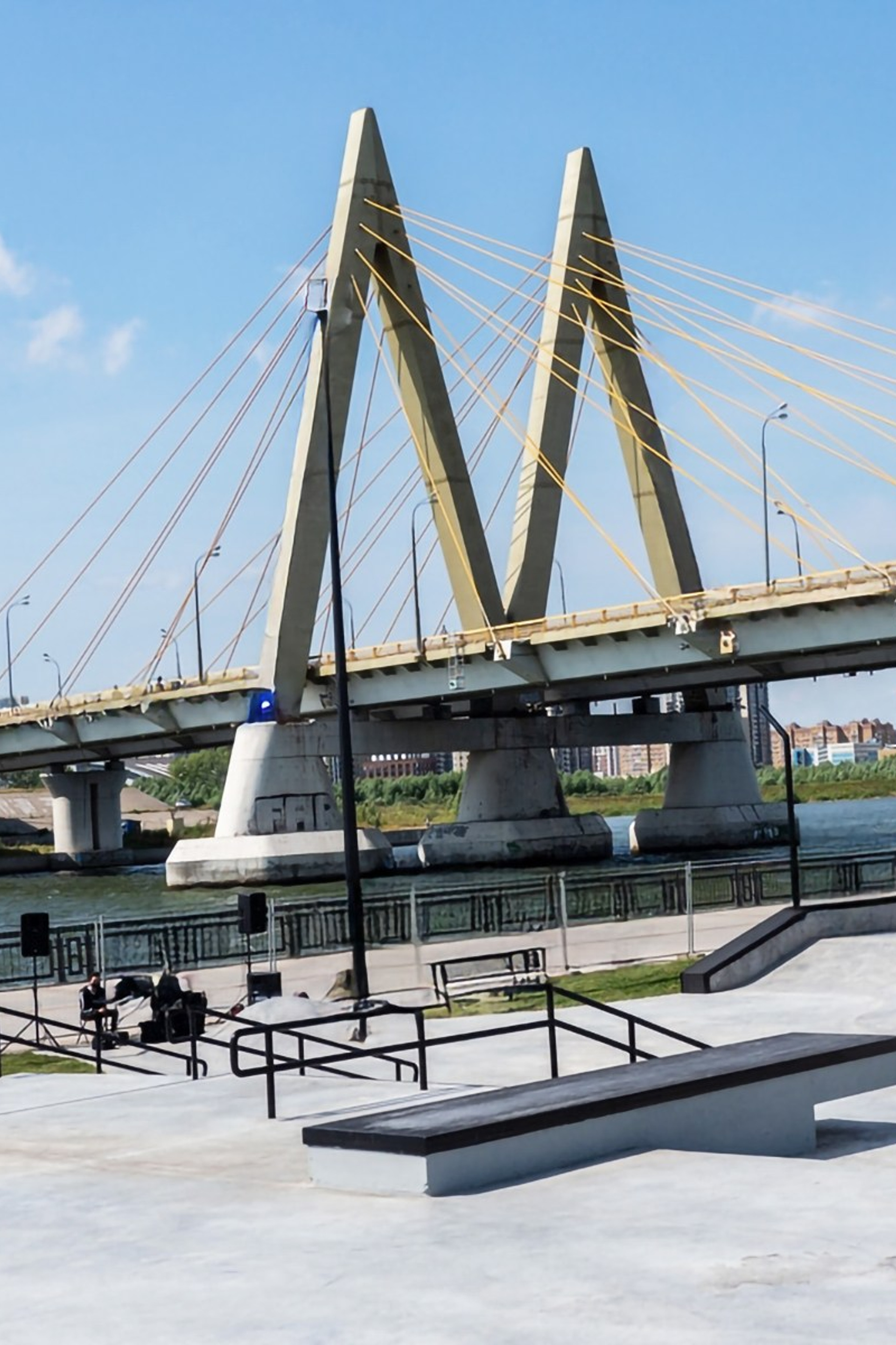 Локация Казань стрит Урбаническая пл. под мостом Милениум |Sale Easy