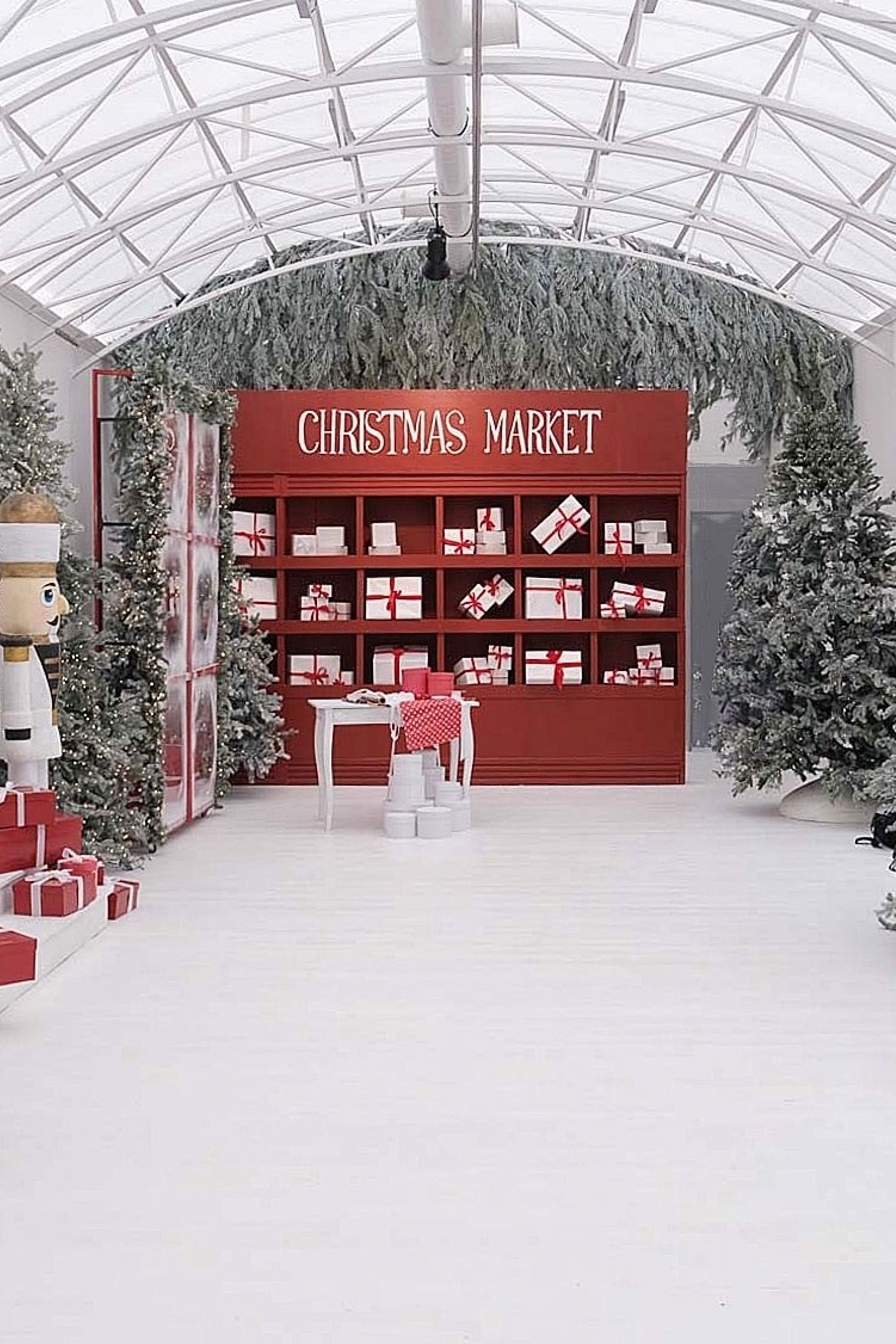 Студия SEVER — зал Крыша для предметной съемки Казань|Sale Easy