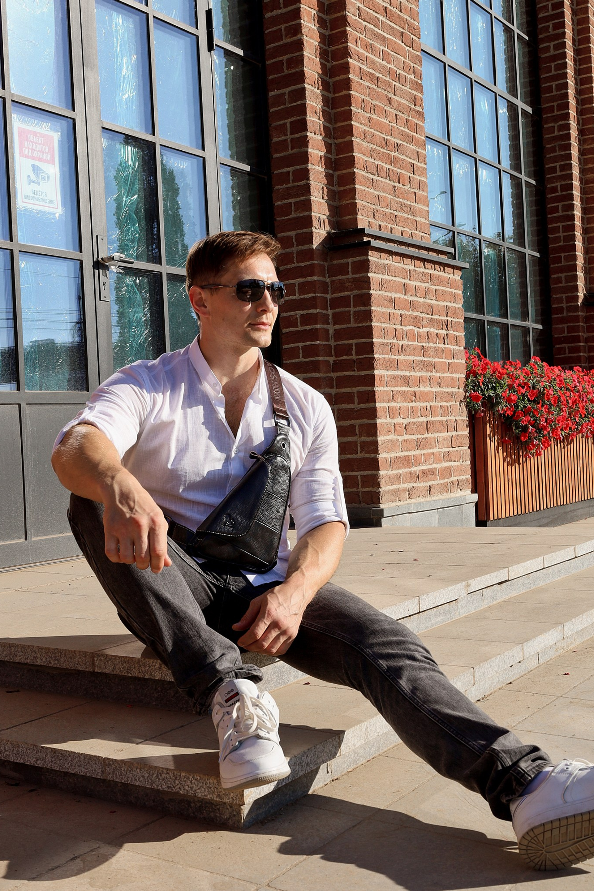 Модель для предметной съемки Андрей Б. Н.Новгород | Sale Easy