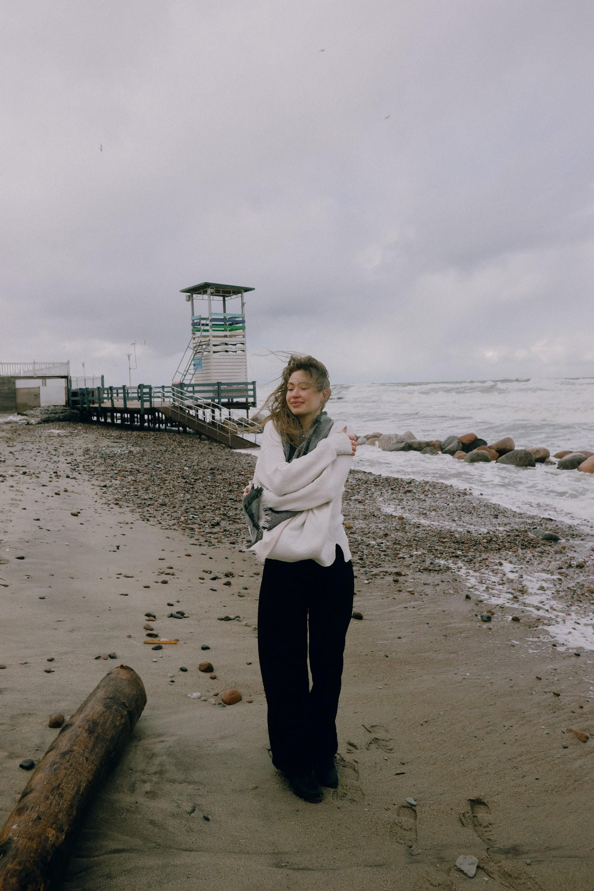 Модель для предметной съемки Полина В. Москва| Sale Easy