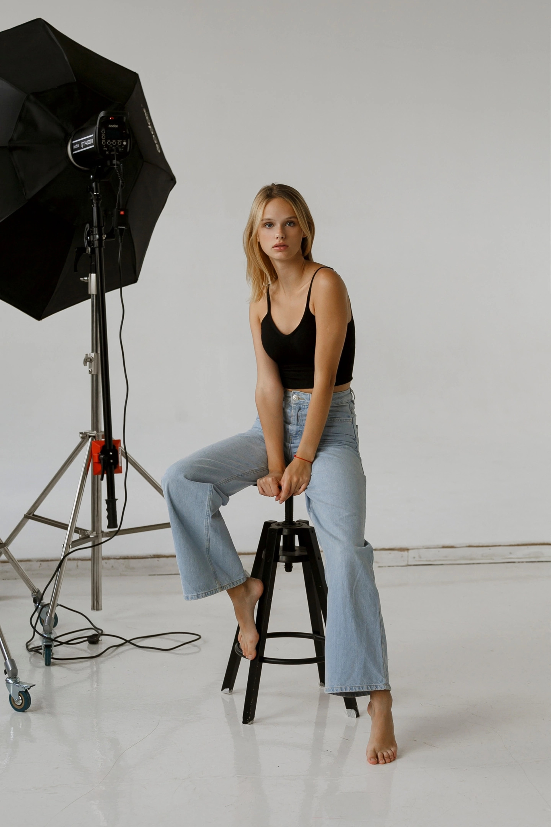 Модель для предметной съемки Софья ЧК Н.Новгород | Sale Easy