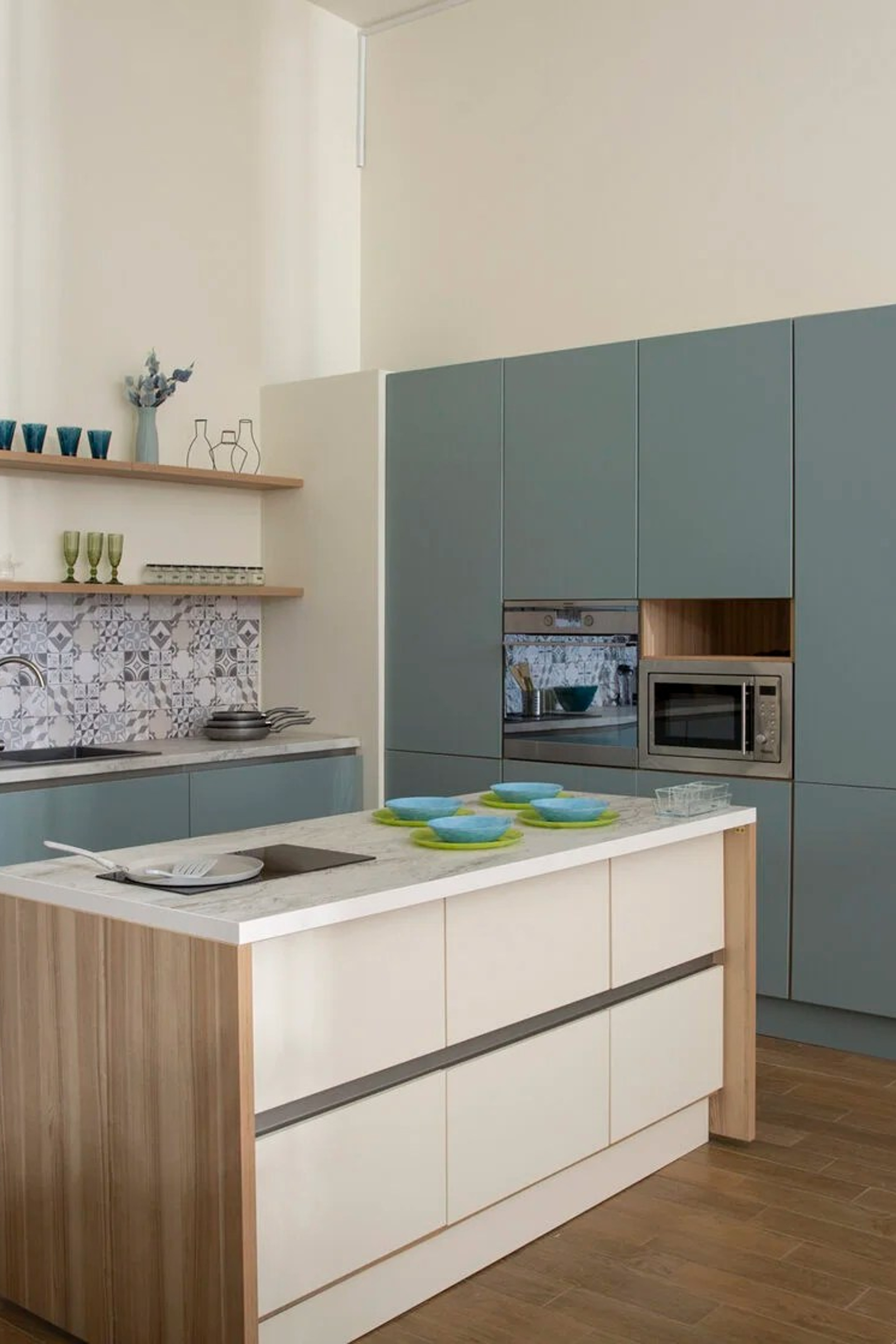 Студия PRIME Studios — Зал XL для предметной съемки Москва|Sale Easy