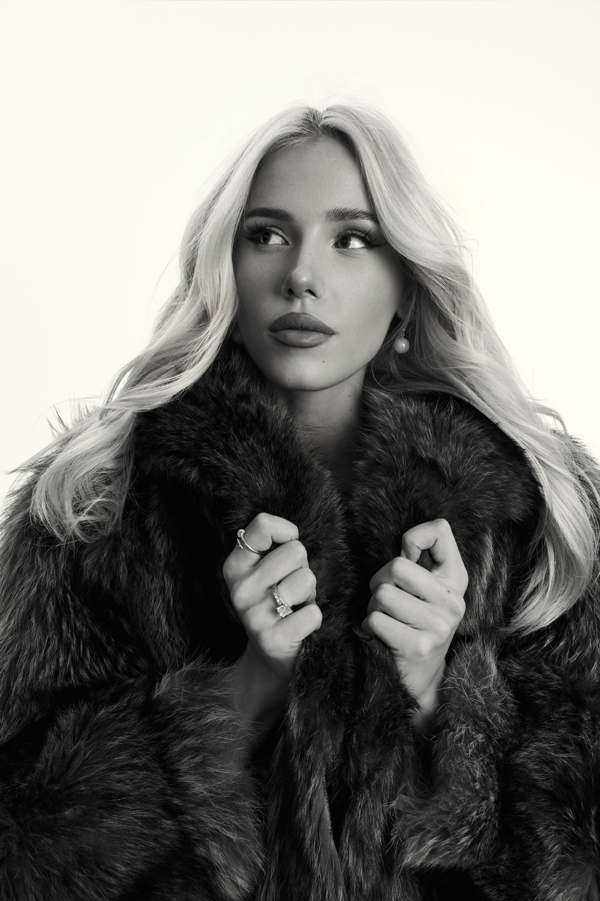 Модель для предметной съемки Мария Ц. Москва| Sale Easy