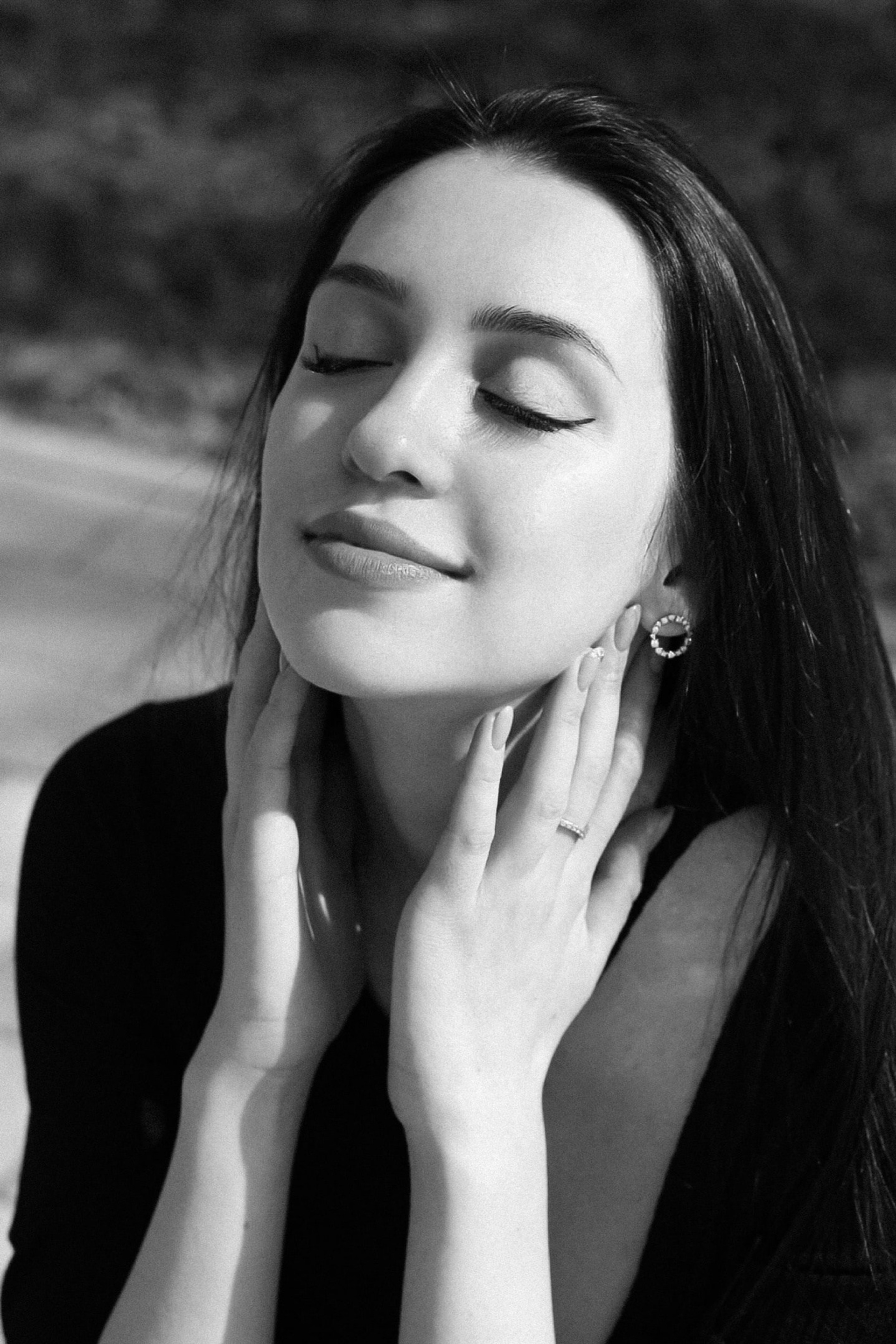 Модель для предметной съемки Юлия А. Н.Новгород| Sale Easy