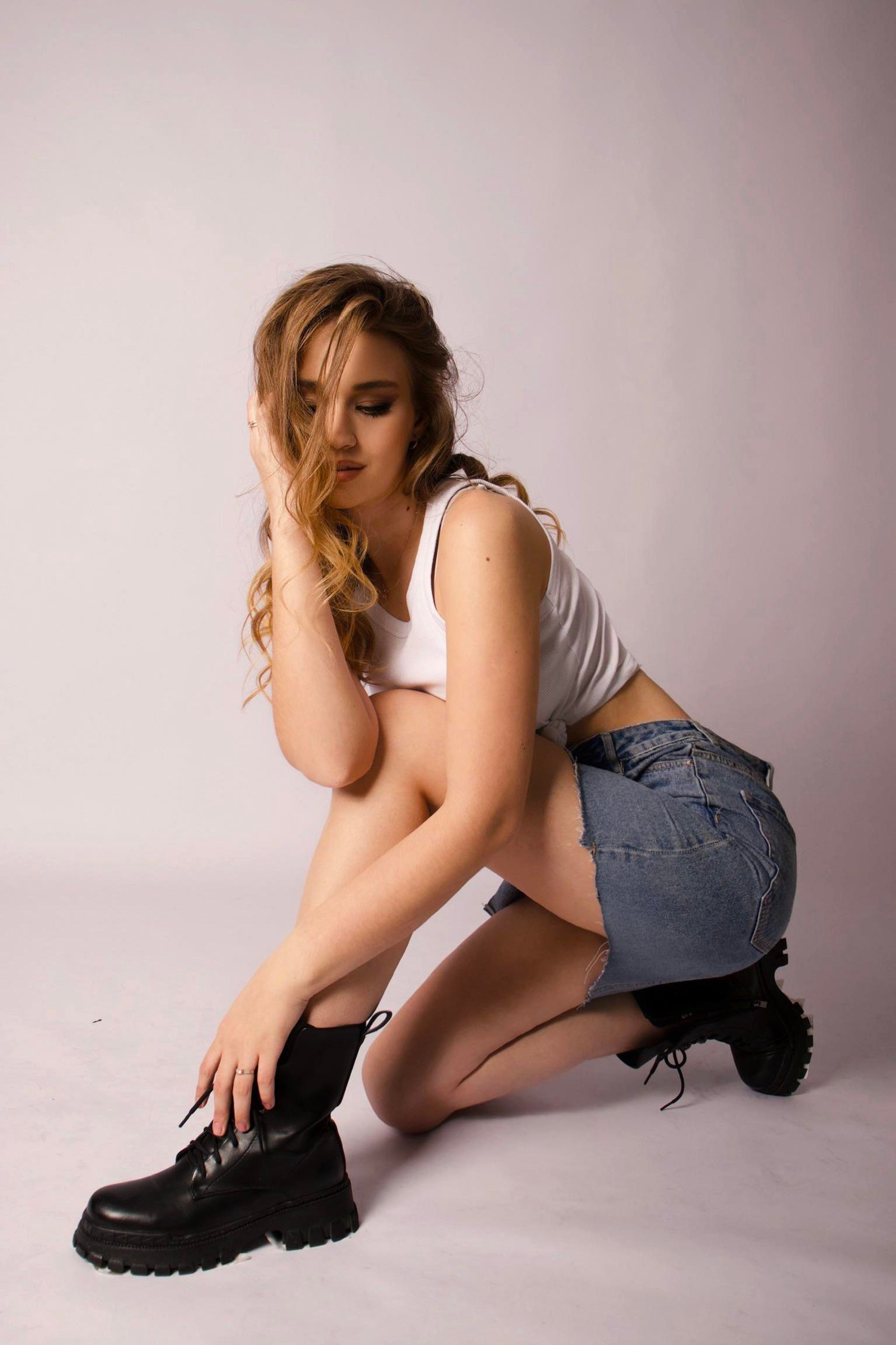 Модель для предметной съемки  Каролина Сочи| Sale Easy