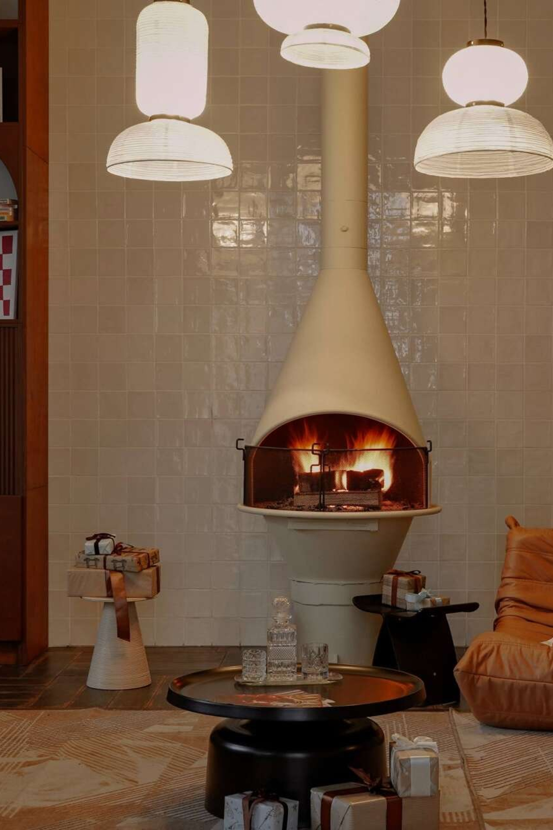 Студия LEONA — зал LIGHT-100 для предм. съемки С.-Пб|Sale Easy