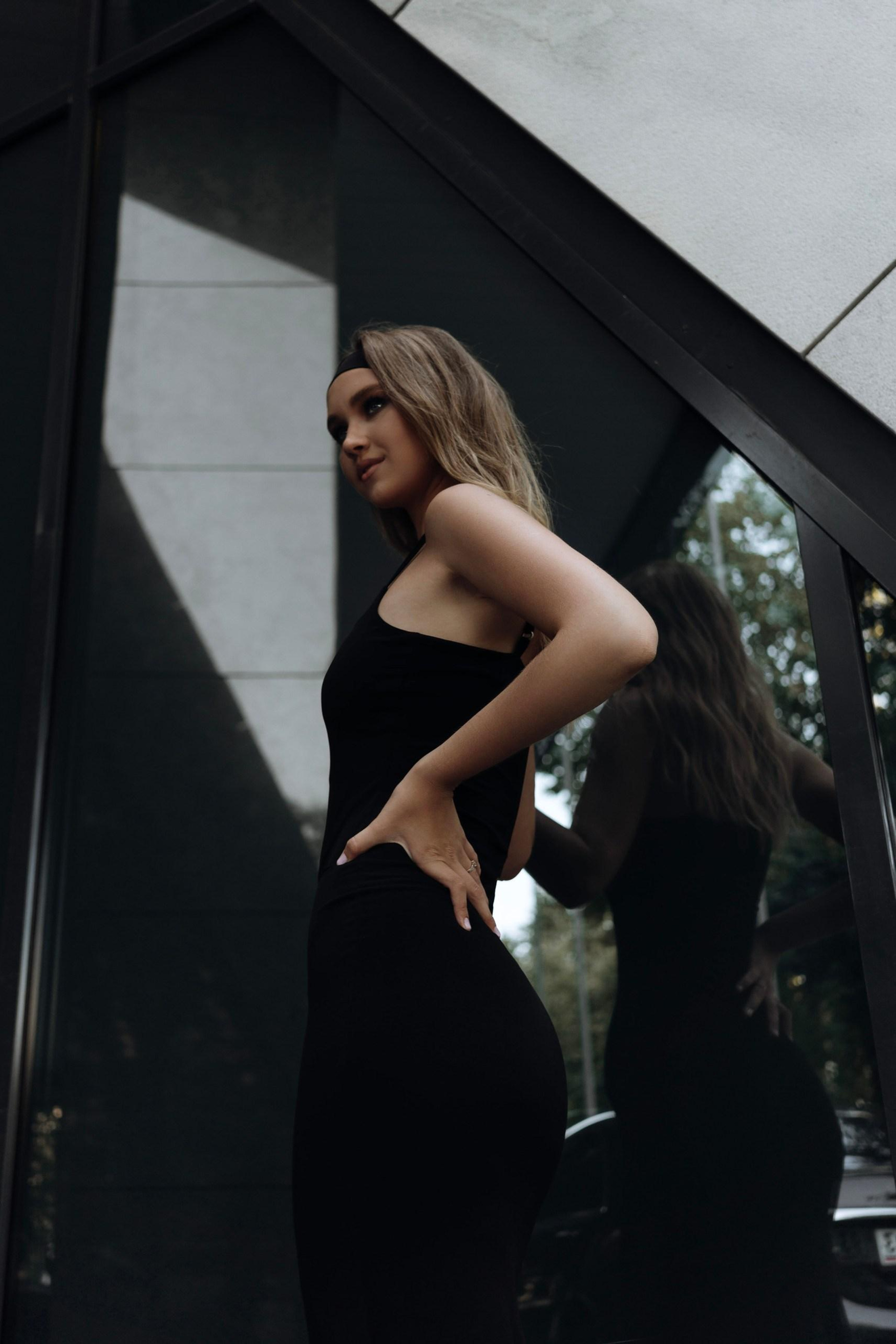 Модель для предметной съемки  Каролина Сочи| Sale Easy