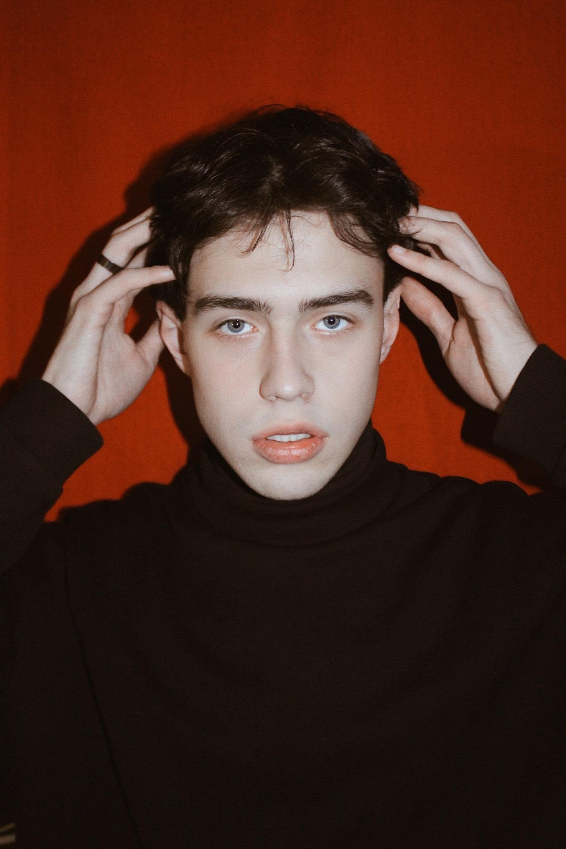 Модель для съемки для интернет магазинов Макс А. Москва | Sale Easy