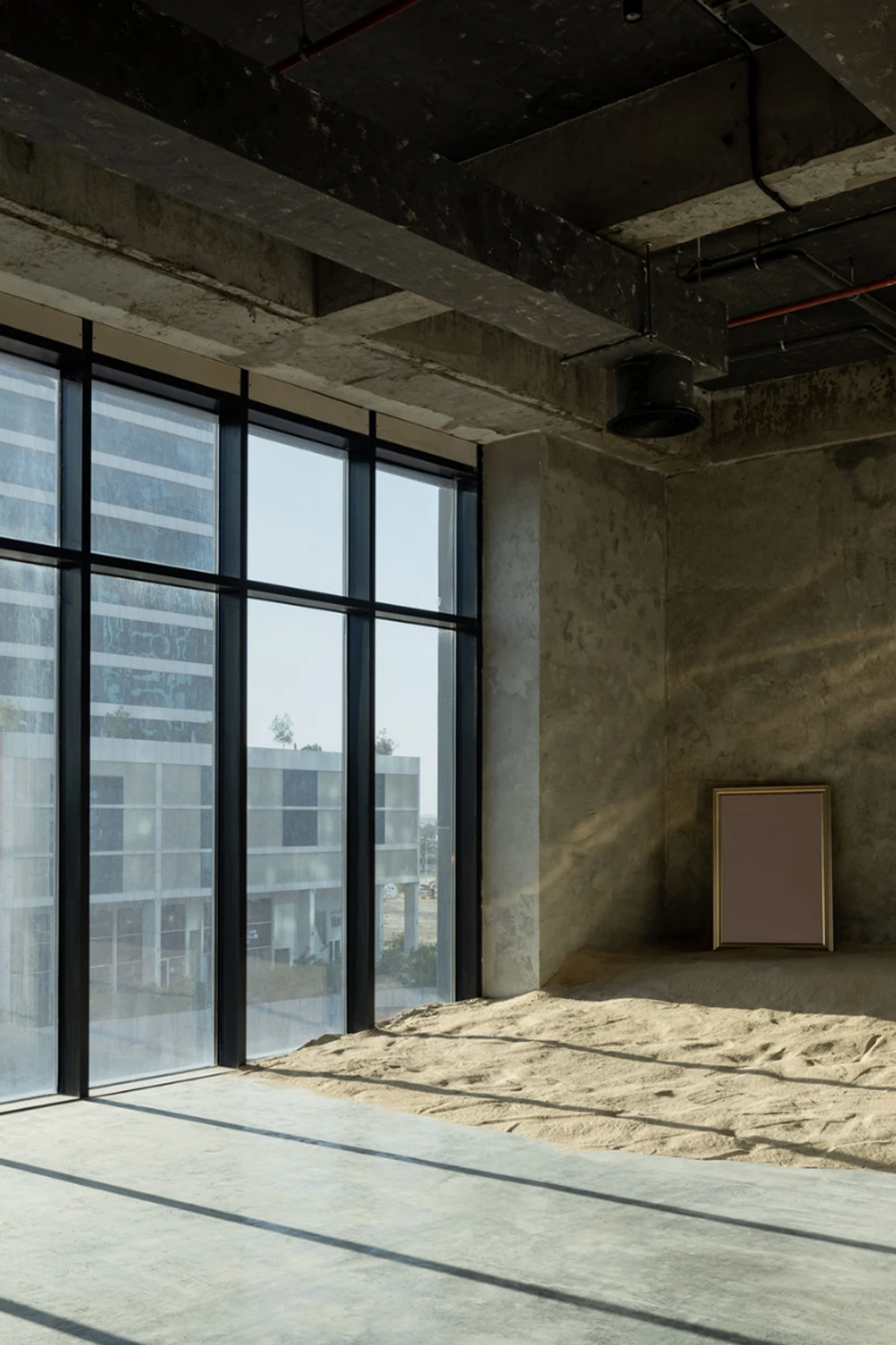 Зал Sand для предметной съемки Дубай|Sale Easy