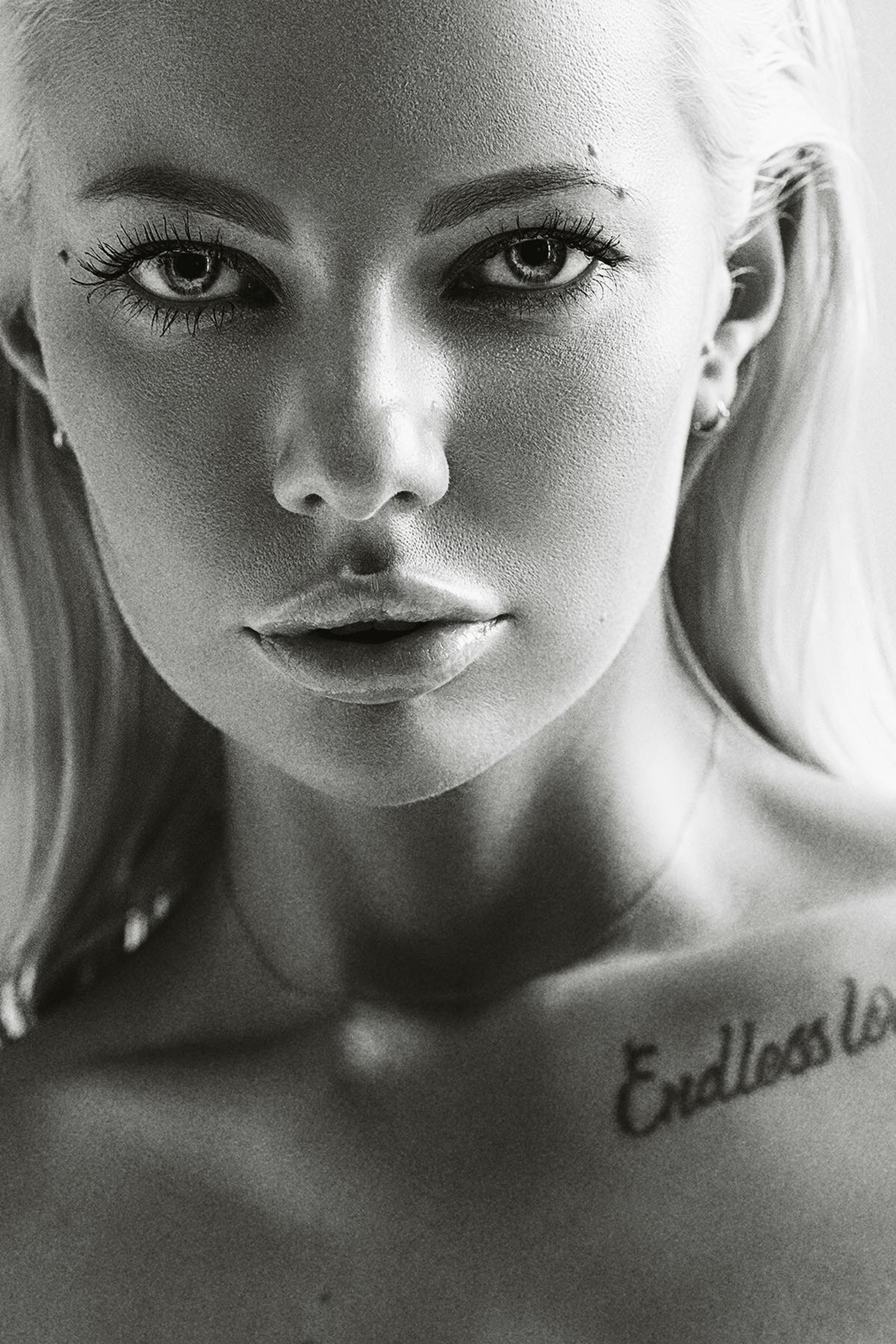 Модель для предметной съемки Анна И. Москва| Sale Easy