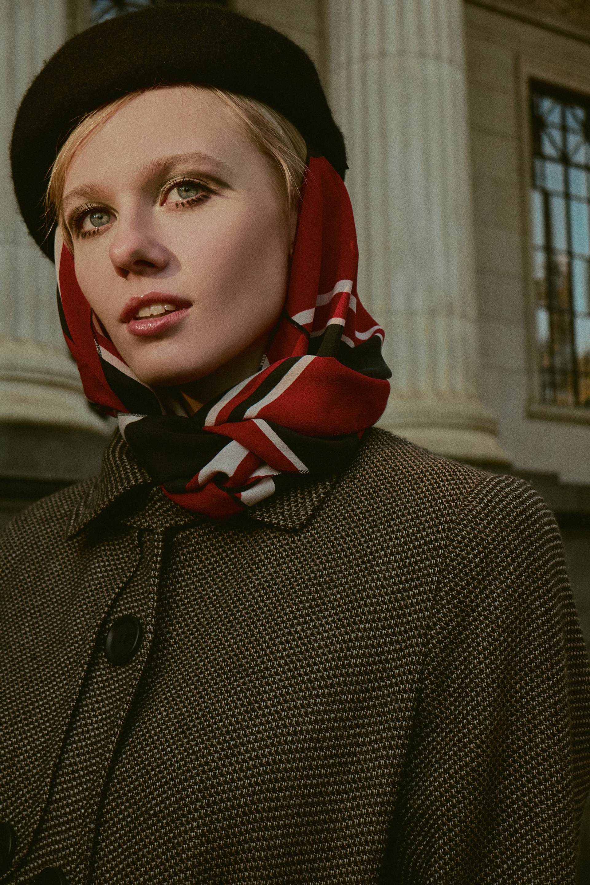 Модель для предметной съемки Александра А Москва| Sale Easy