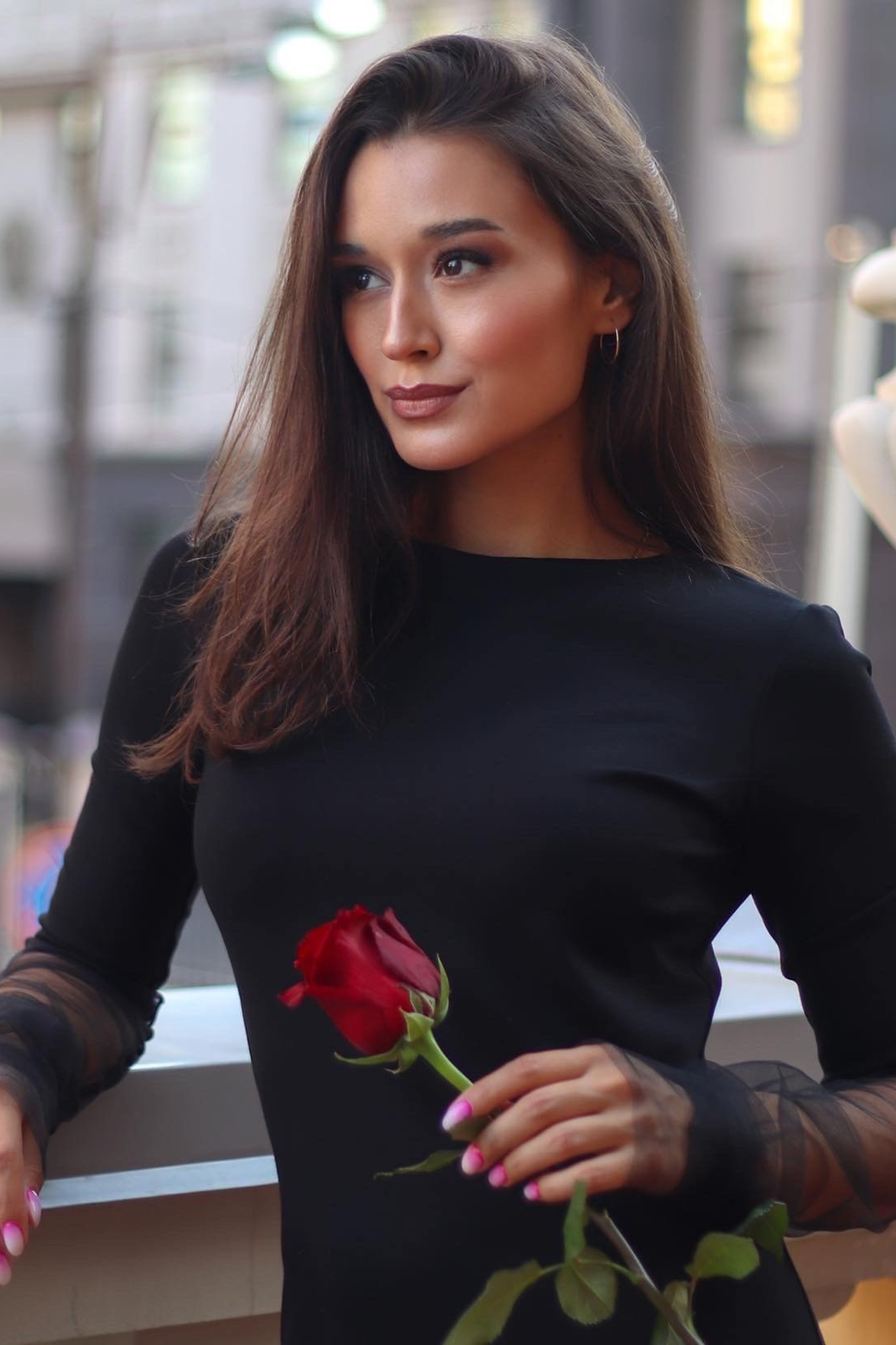 Модель для предметной съемки Камила Казань| Sale Easy