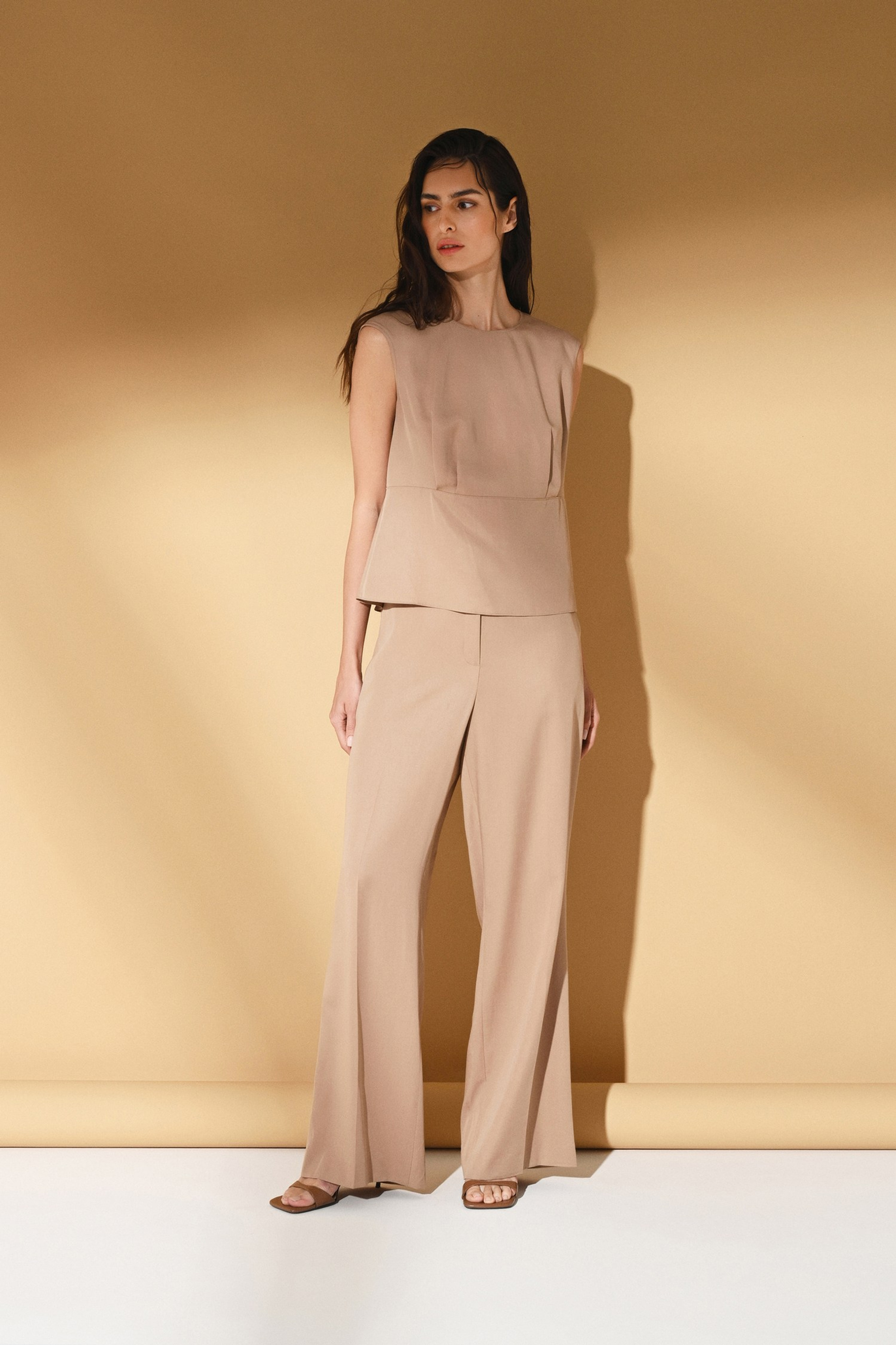 Модель для предметной съемки Ирина Л. Москва| Sale Easy