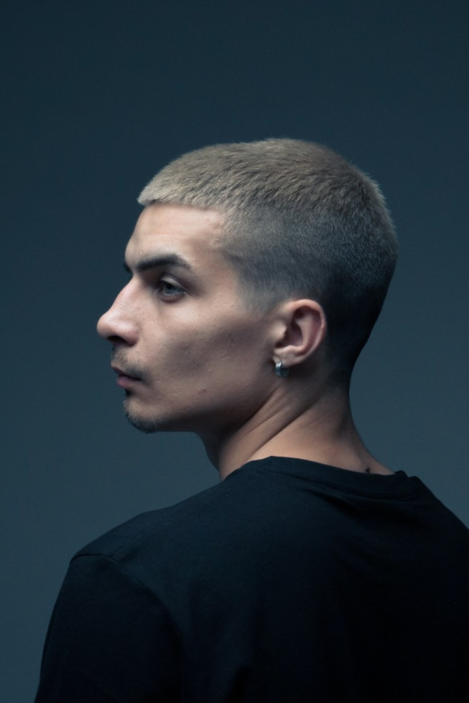 Модель для предметной съемки Александр Н Казань| Sale Easy