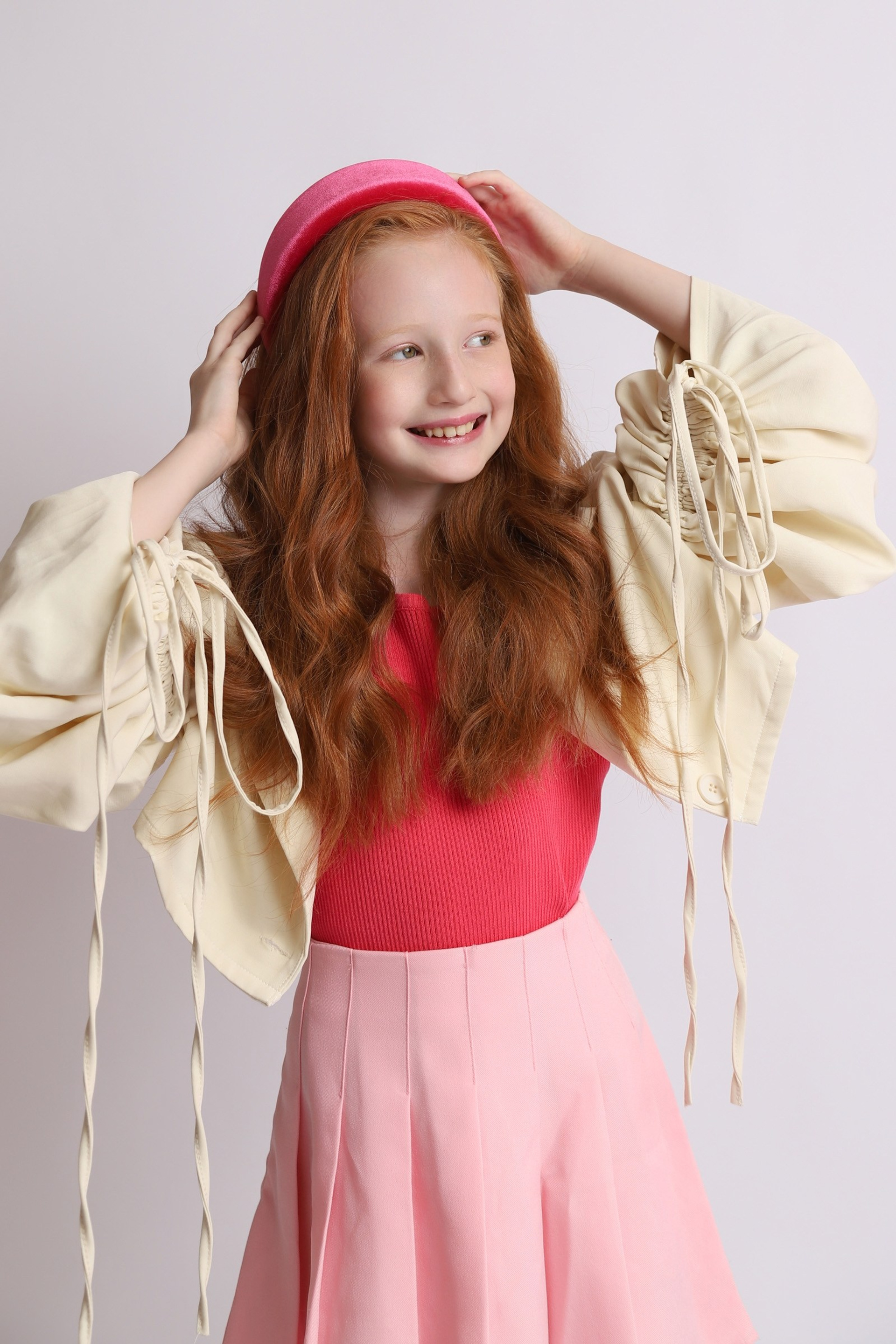 Модель девочка для предметной съемки Мия А Казань| Sale Easy