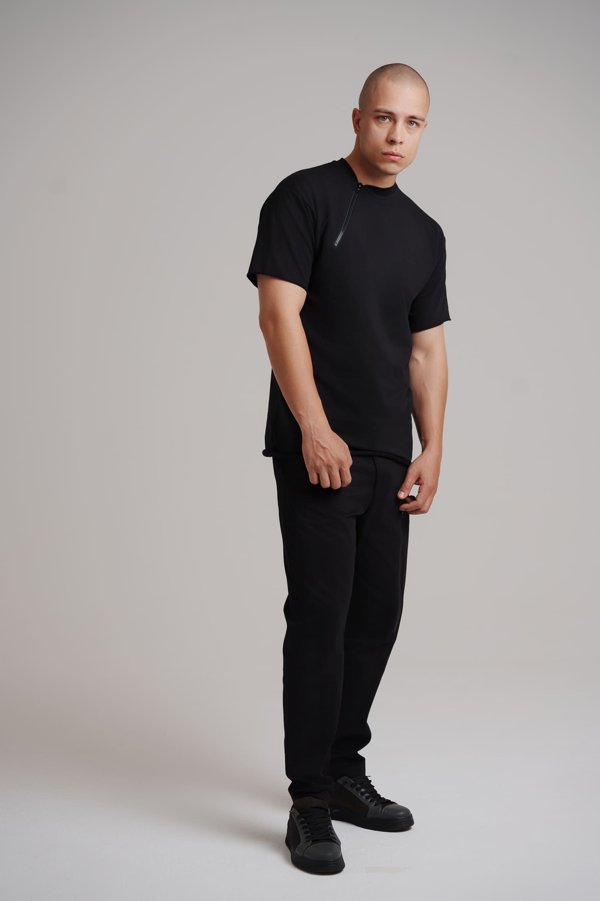 Модель для предметной съемки Артем id 29 036 С.-Пб| Sale Easy