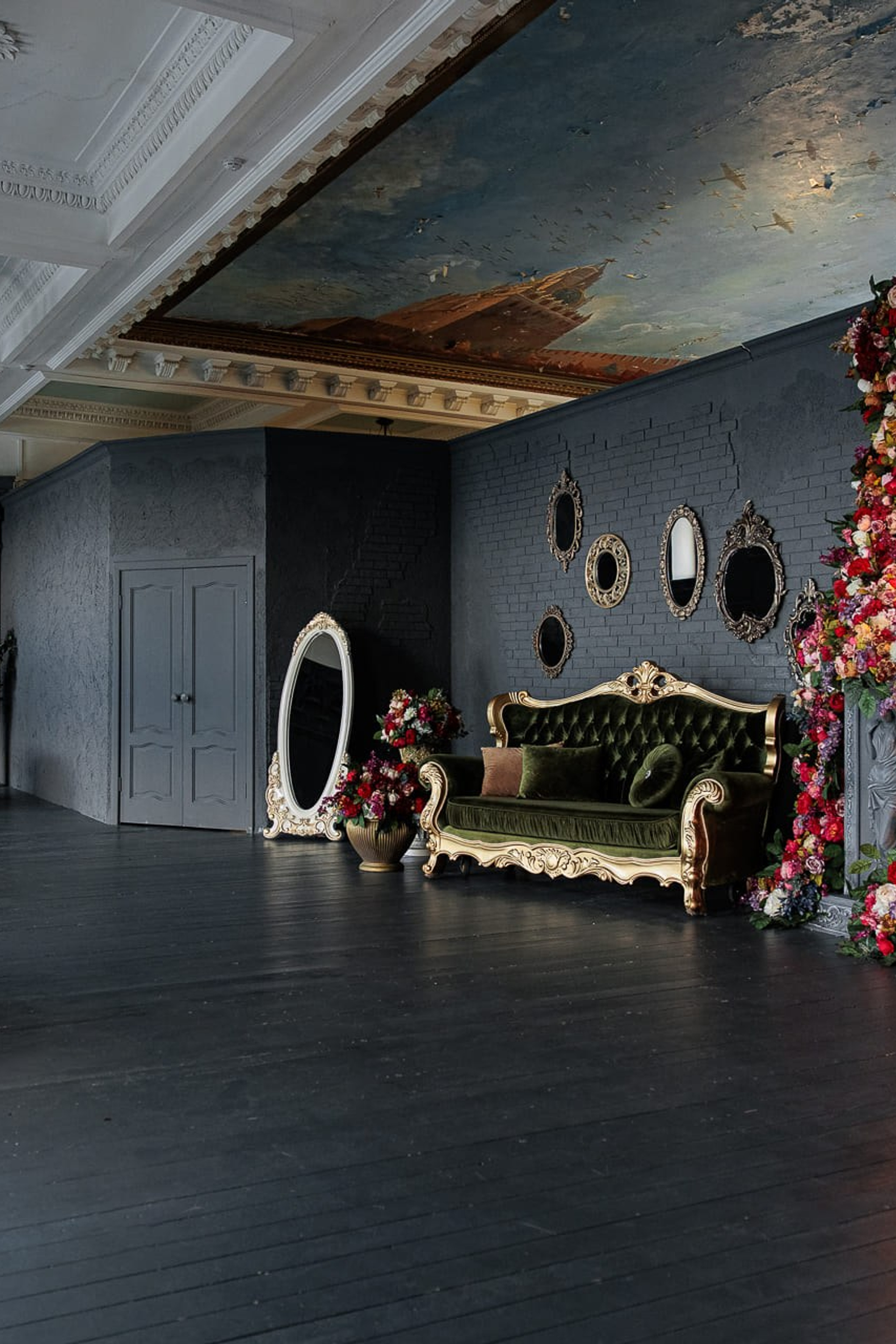 Студия MANSARDA — Castle для предметной съемки Н.Новгород |Sale Easy