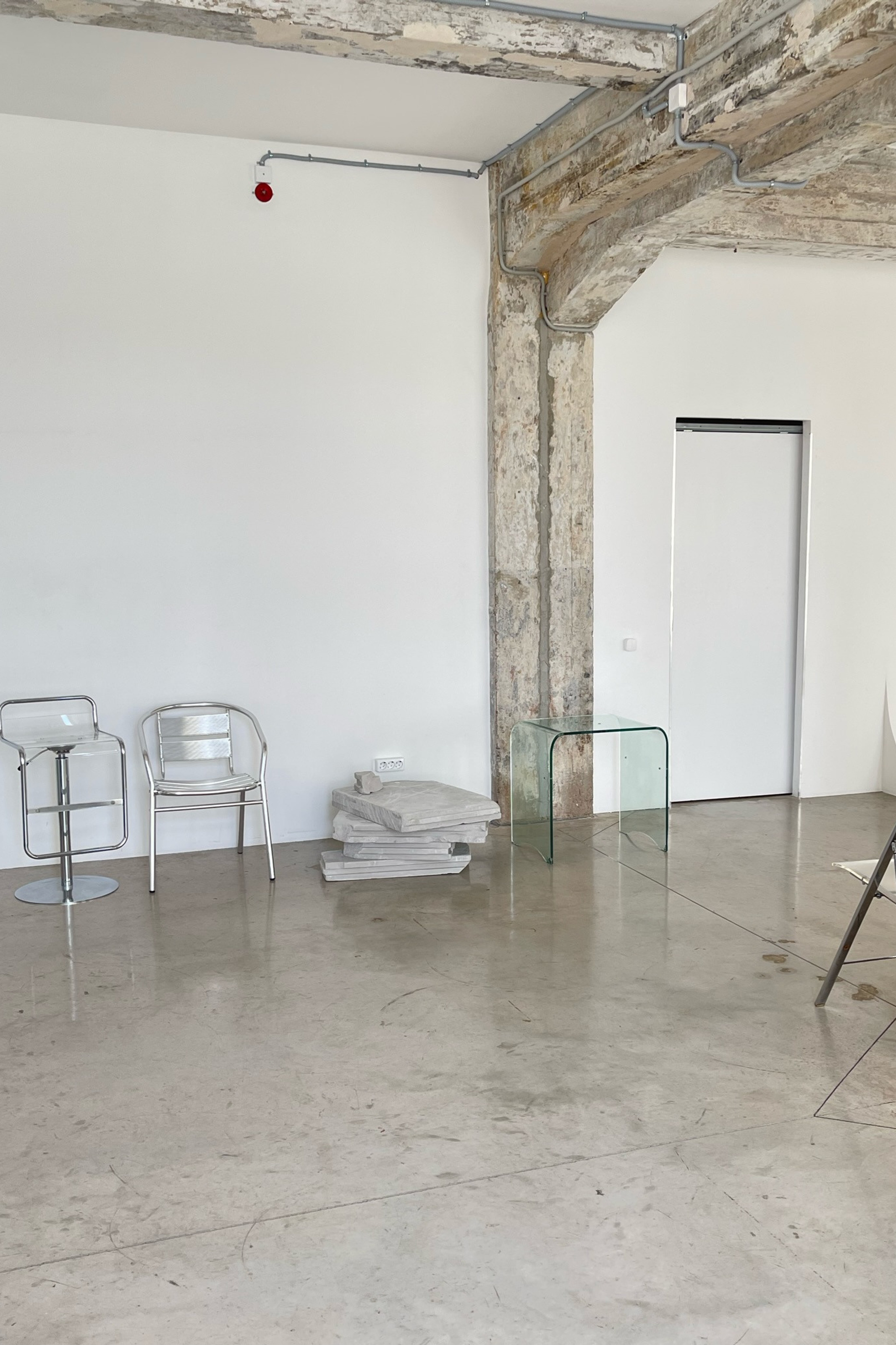 Студия UNITY STUDIO — зал Циклорама для предм. съемки С.-Пб|Sale Easy