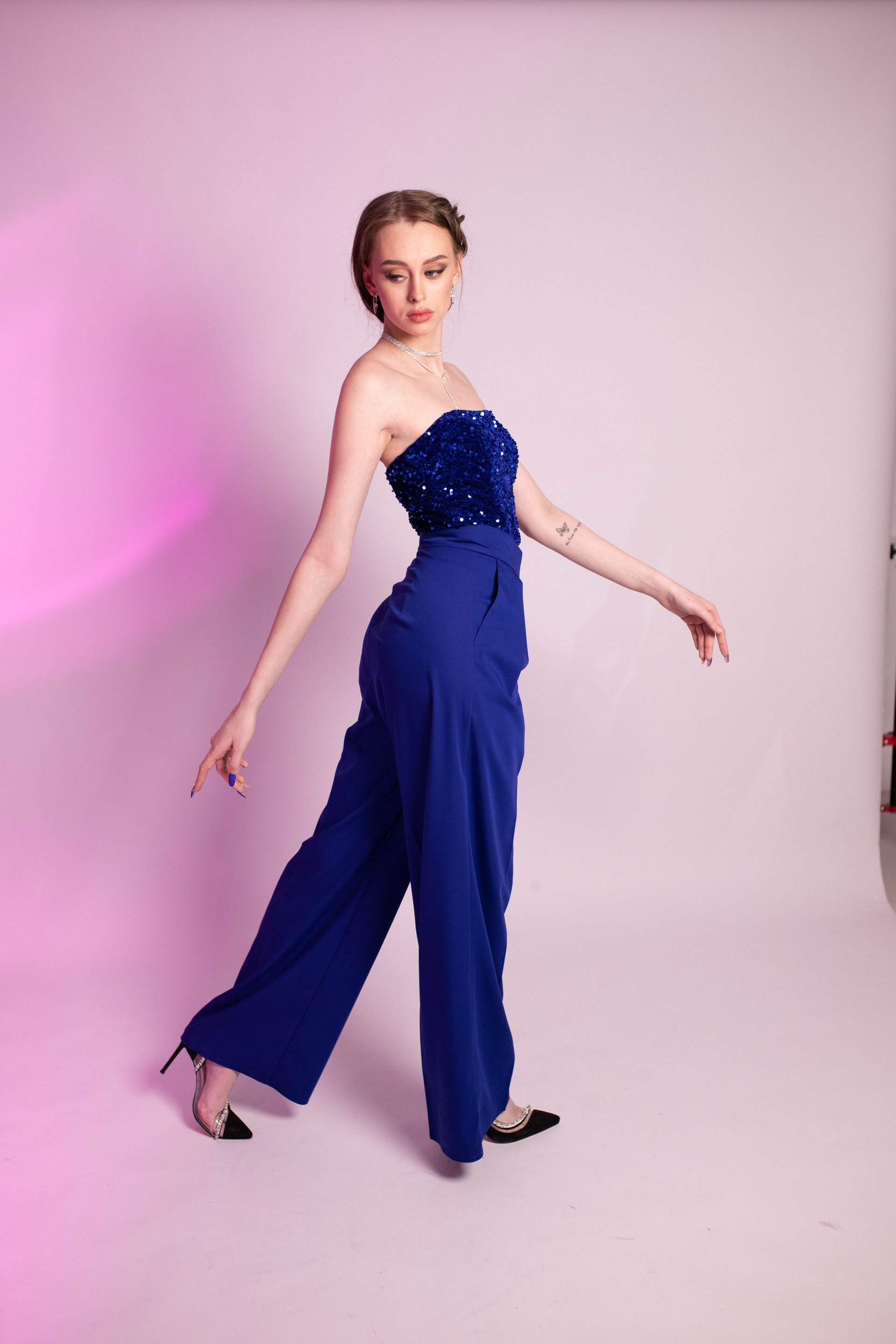 Модель для предметной съемки Полина Л Н.Новгород | Sale Easy