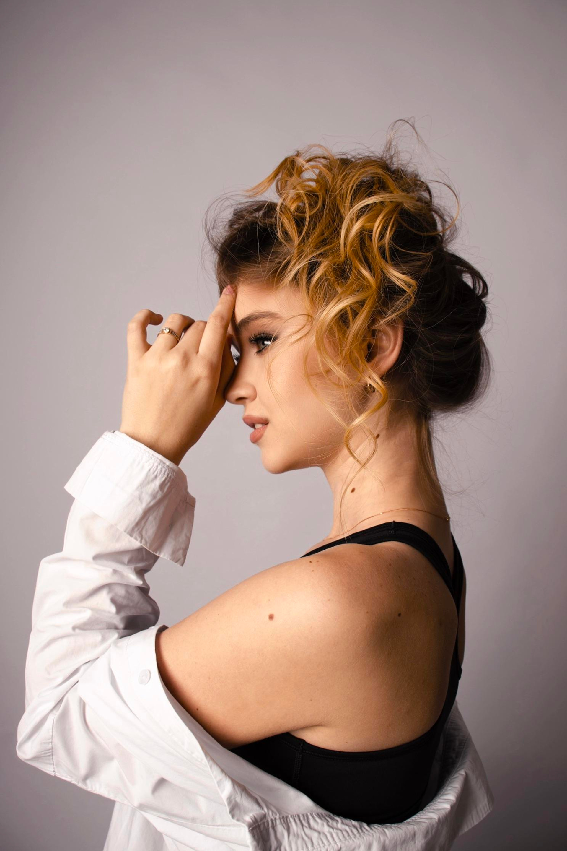 Модель для предметной съемки  Каролина Сочи| Sale Easy