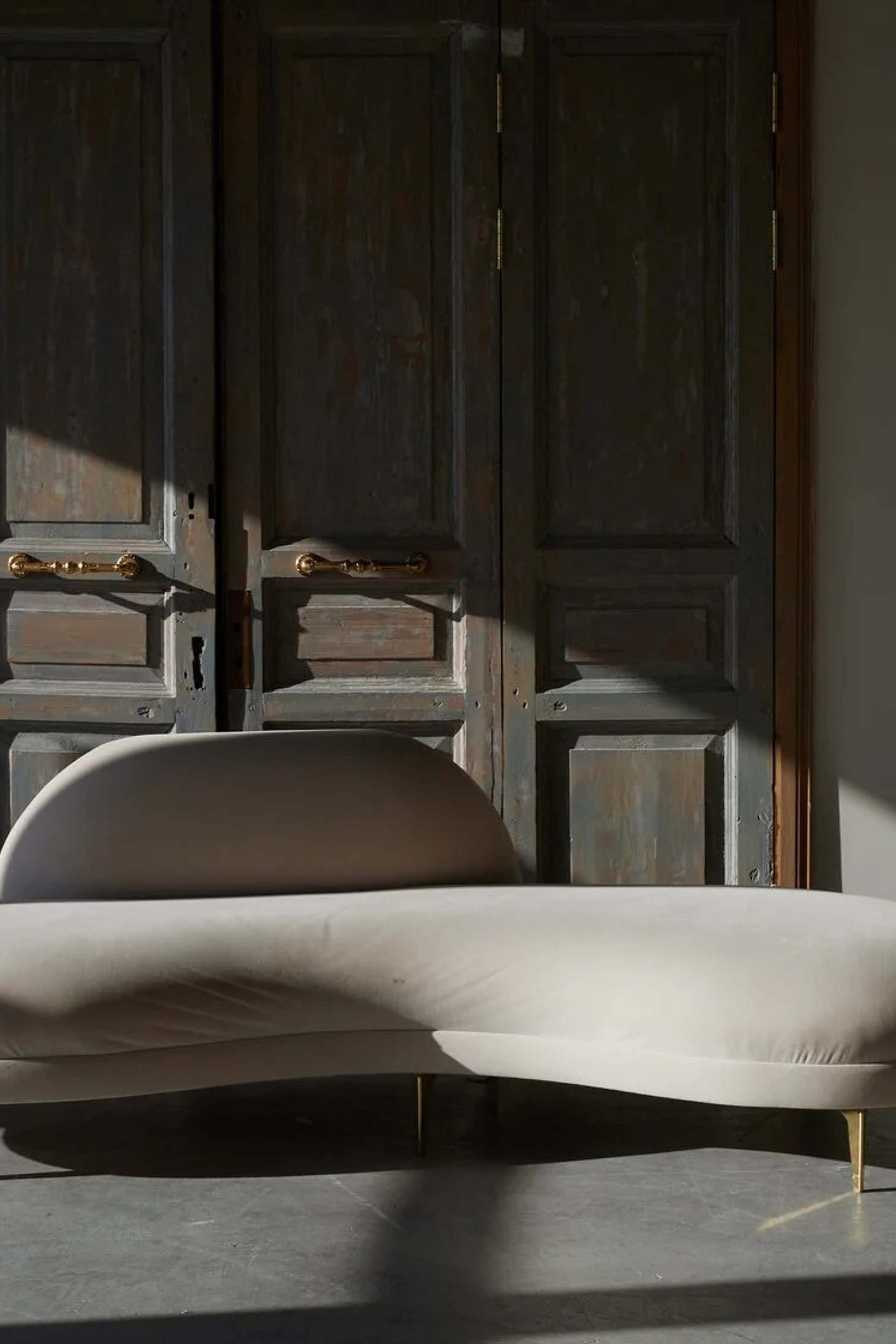 Студия ArtPort — Зал Loft для предметной съемки Сочи|Sale Easy