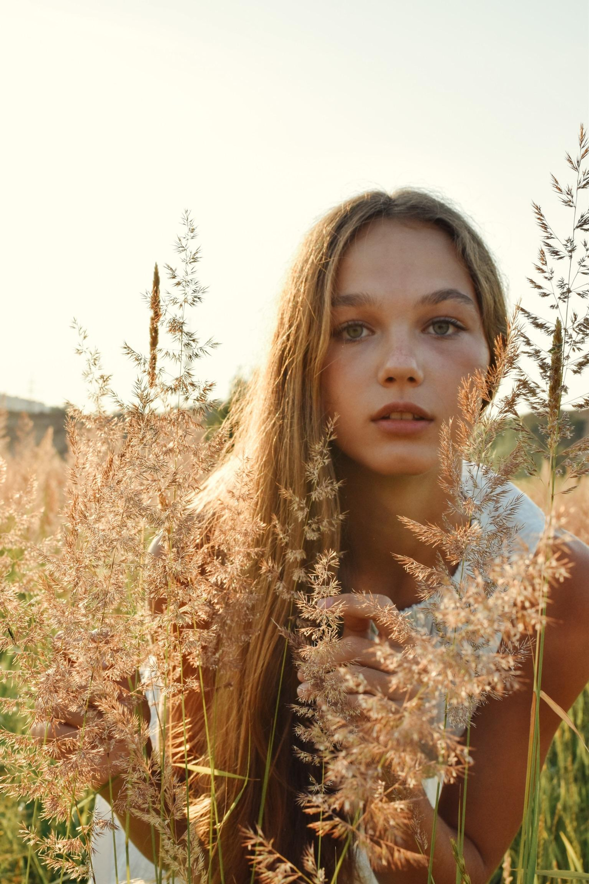 Модель для предметной съемки Дарина 1 Н.Новгород | Sale Easy