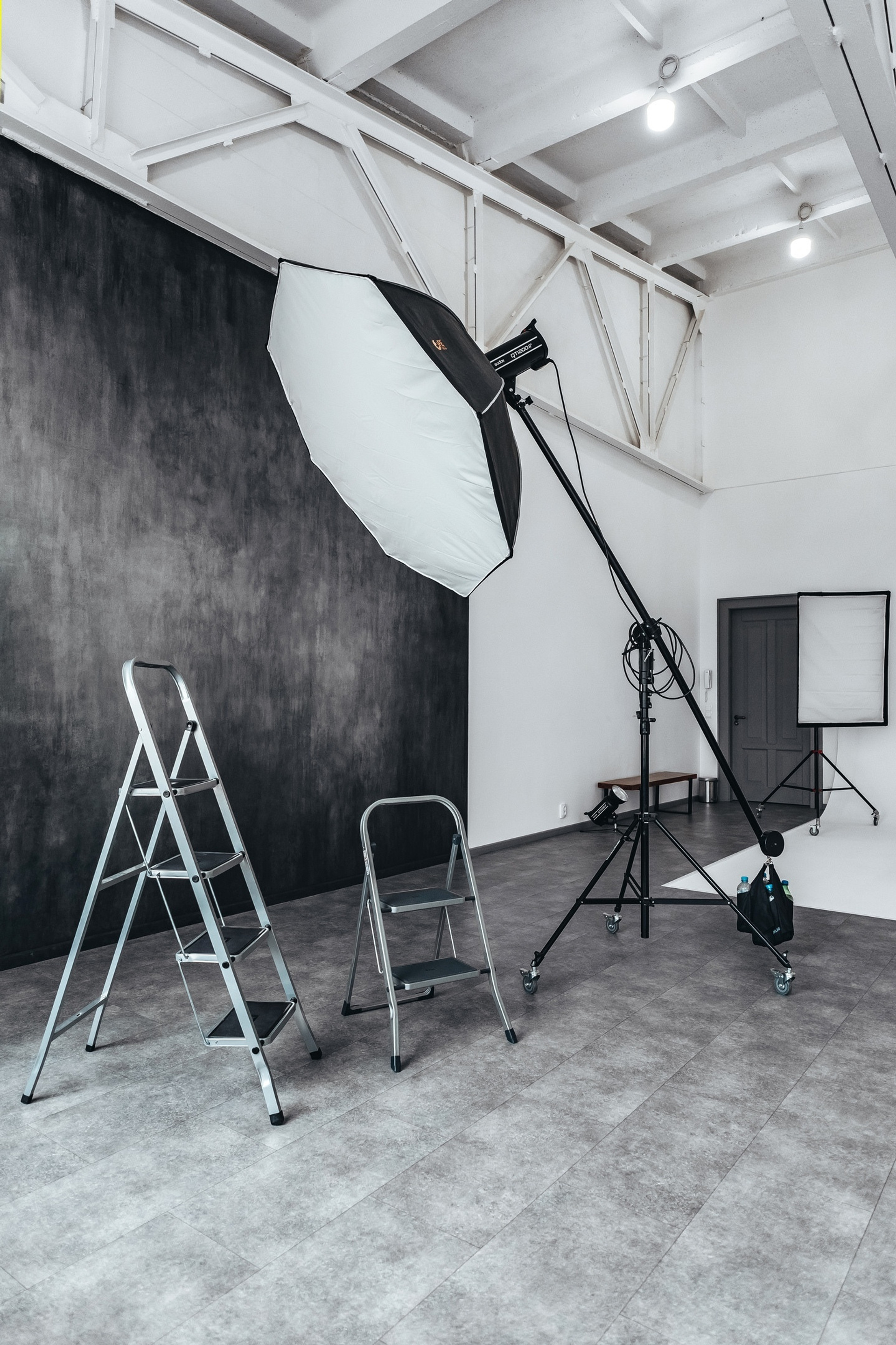 Фотостудия Веретено — Циклорама для предм. съемки С.-Пб|Sale Easy