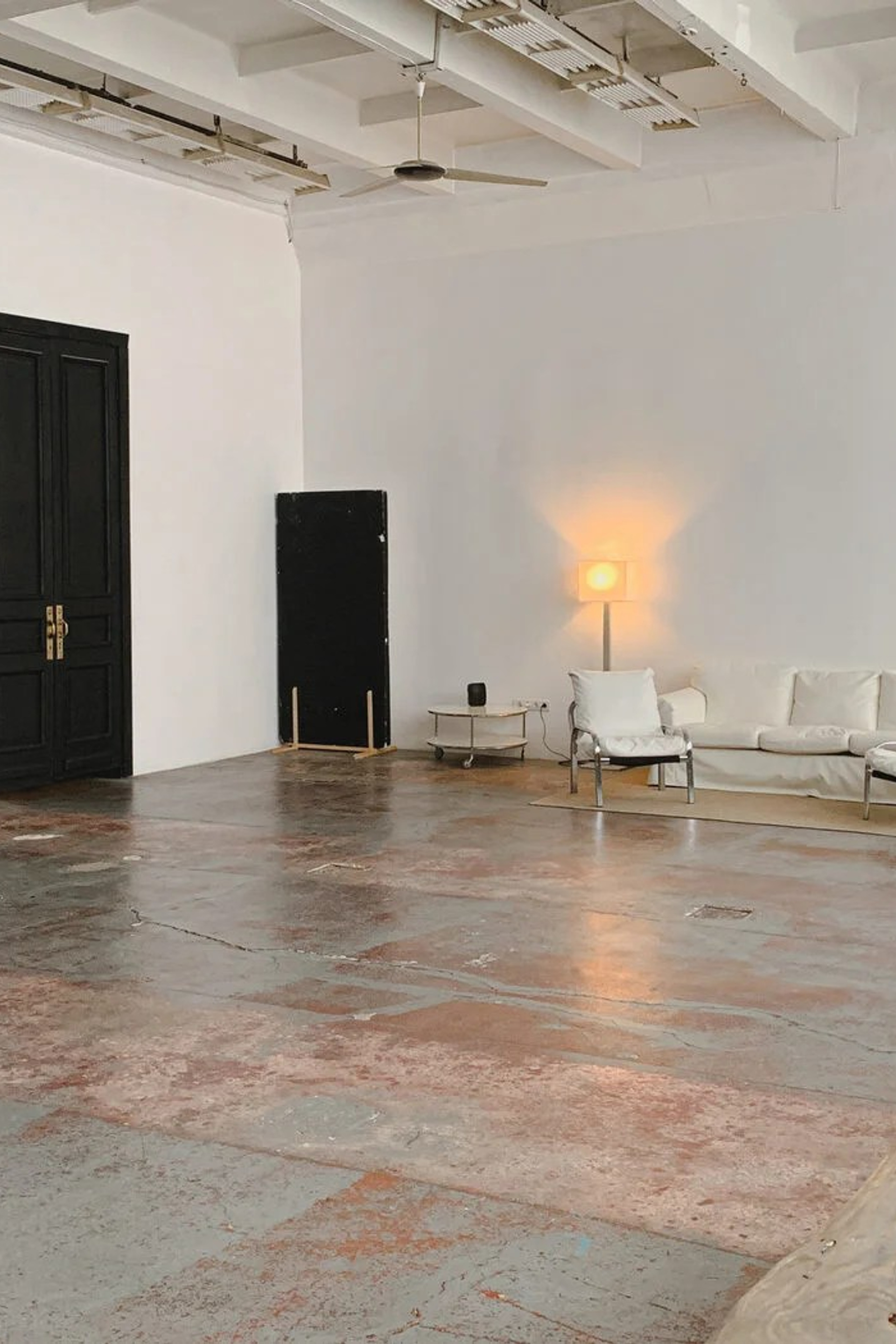 Студия DOM STUDIOS — ZAL для предметной съемки Н.Новгород |Sale Easy