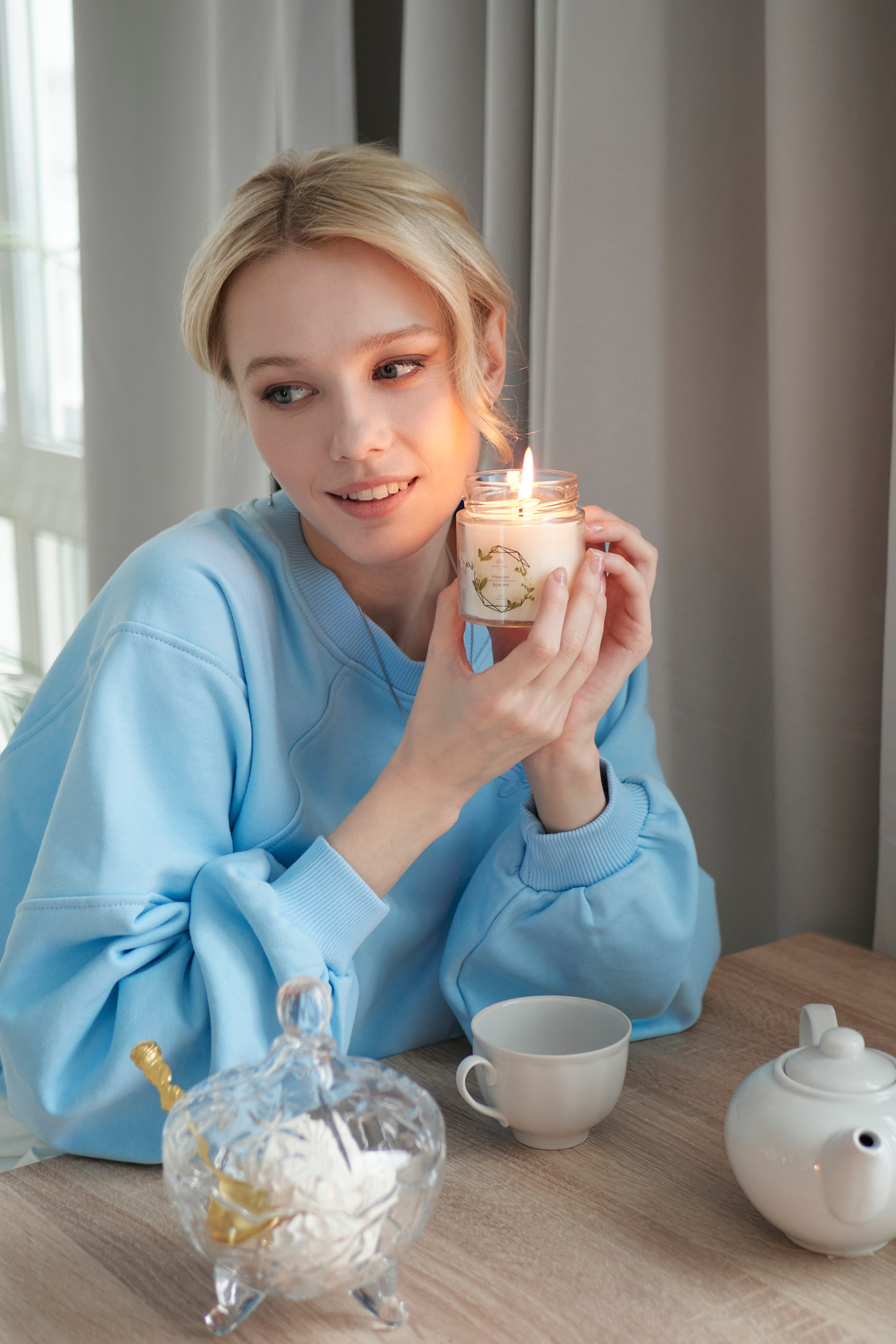 Модель для предметной съемки Александра А Москва| Sale Easy