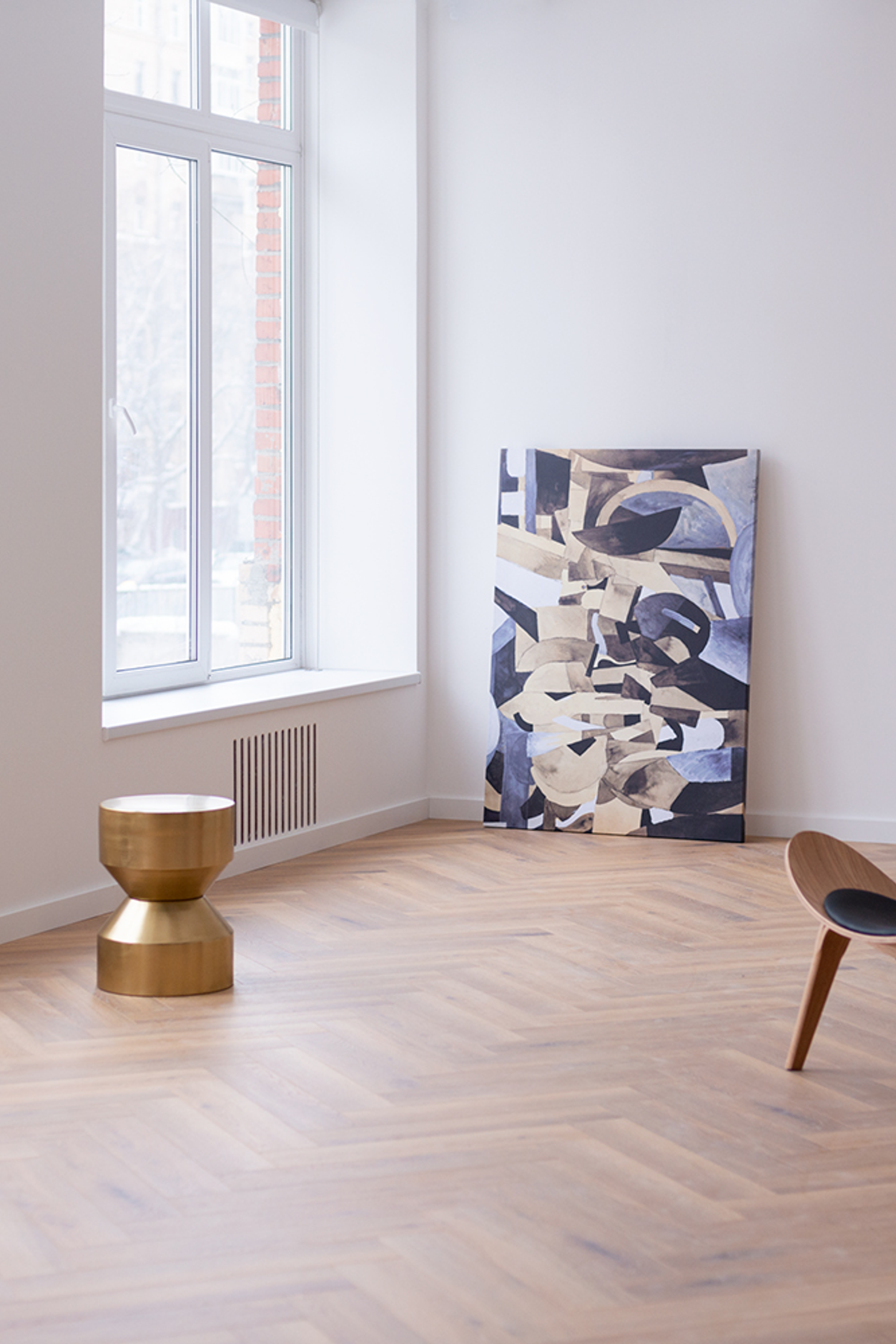 CROSS   — Room № 203