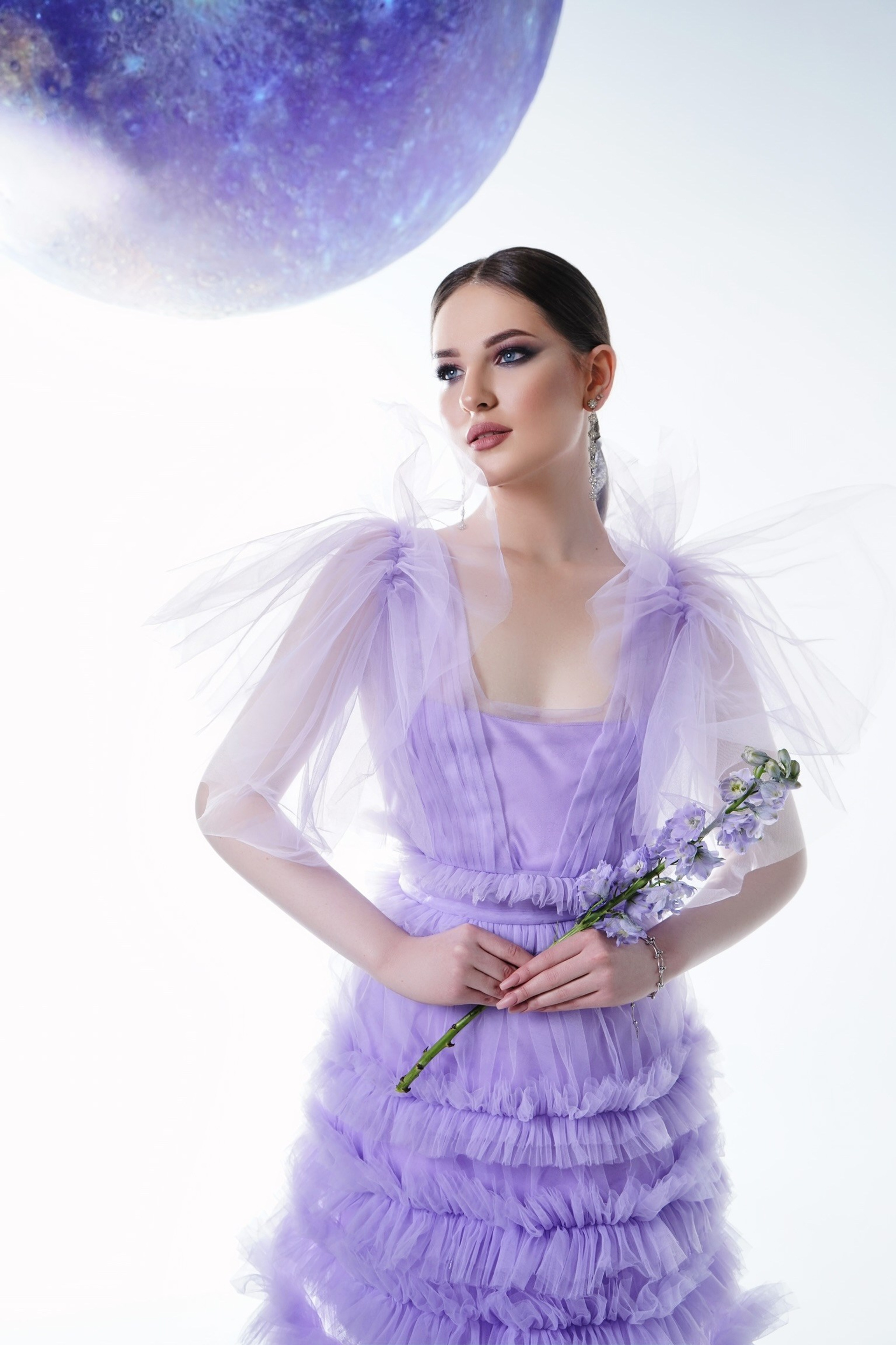 Модель для предметной съемки Янина Москва| Sale Easy